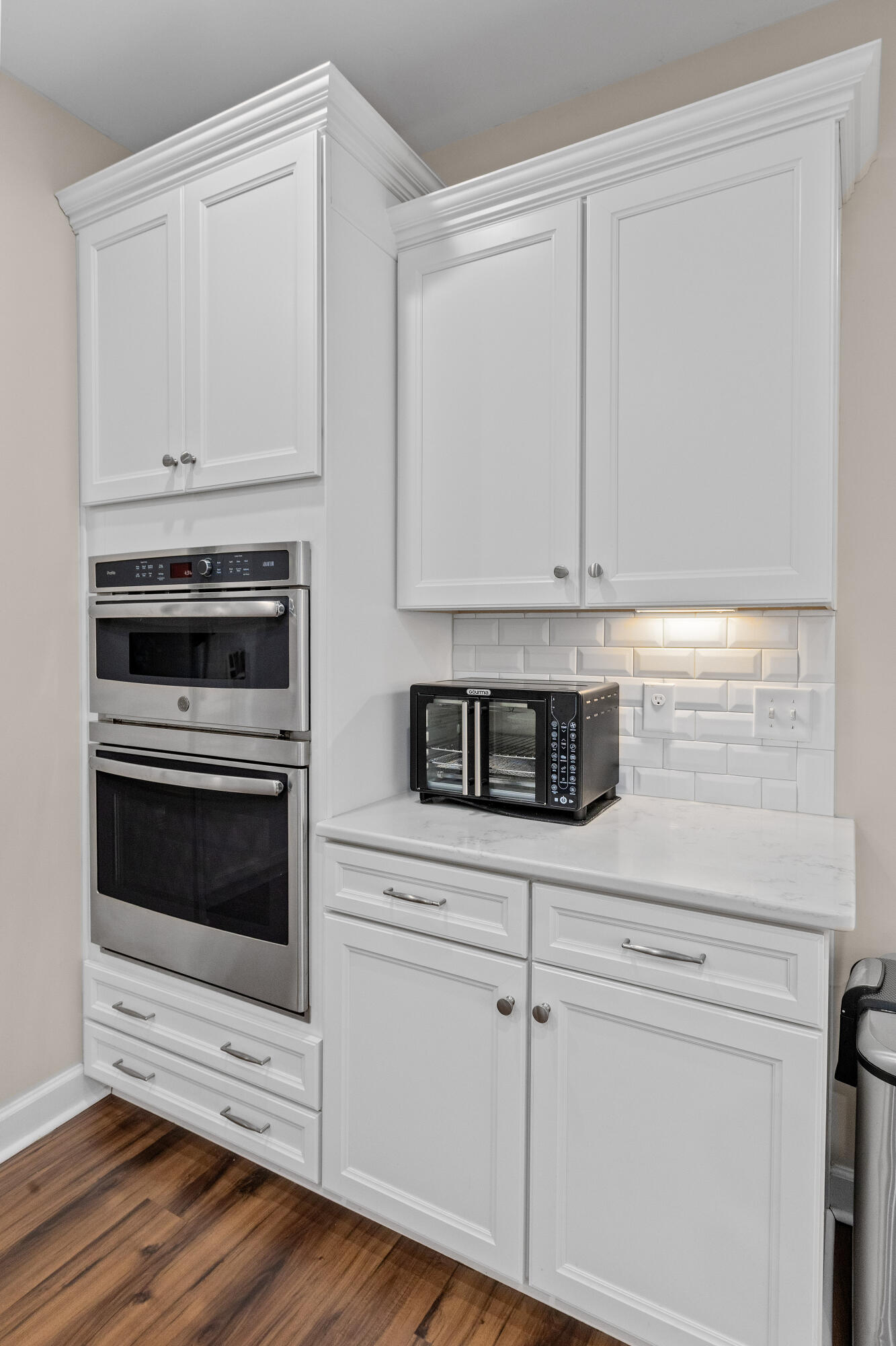 114 Rouen Lane