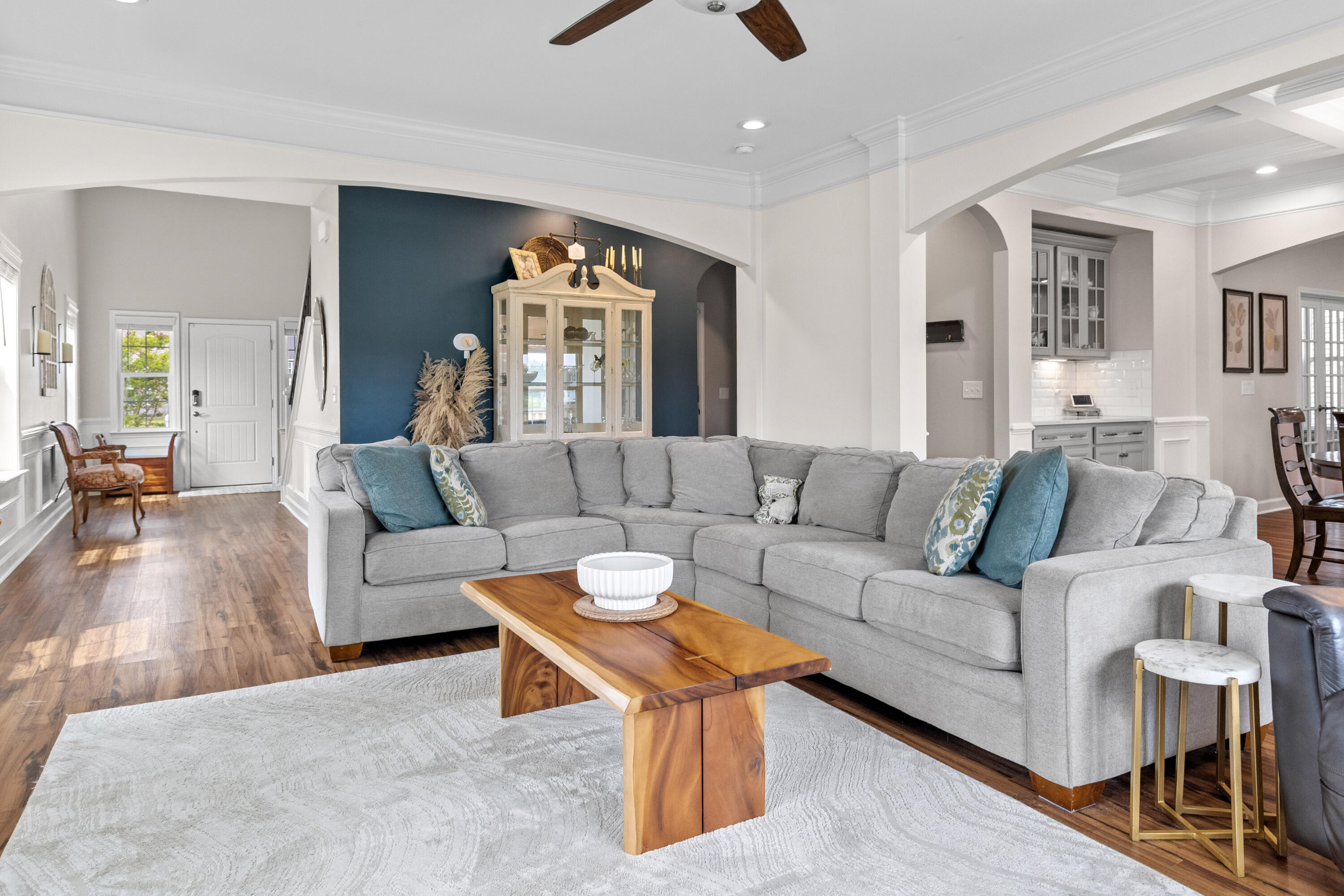 114 Rouen Lane