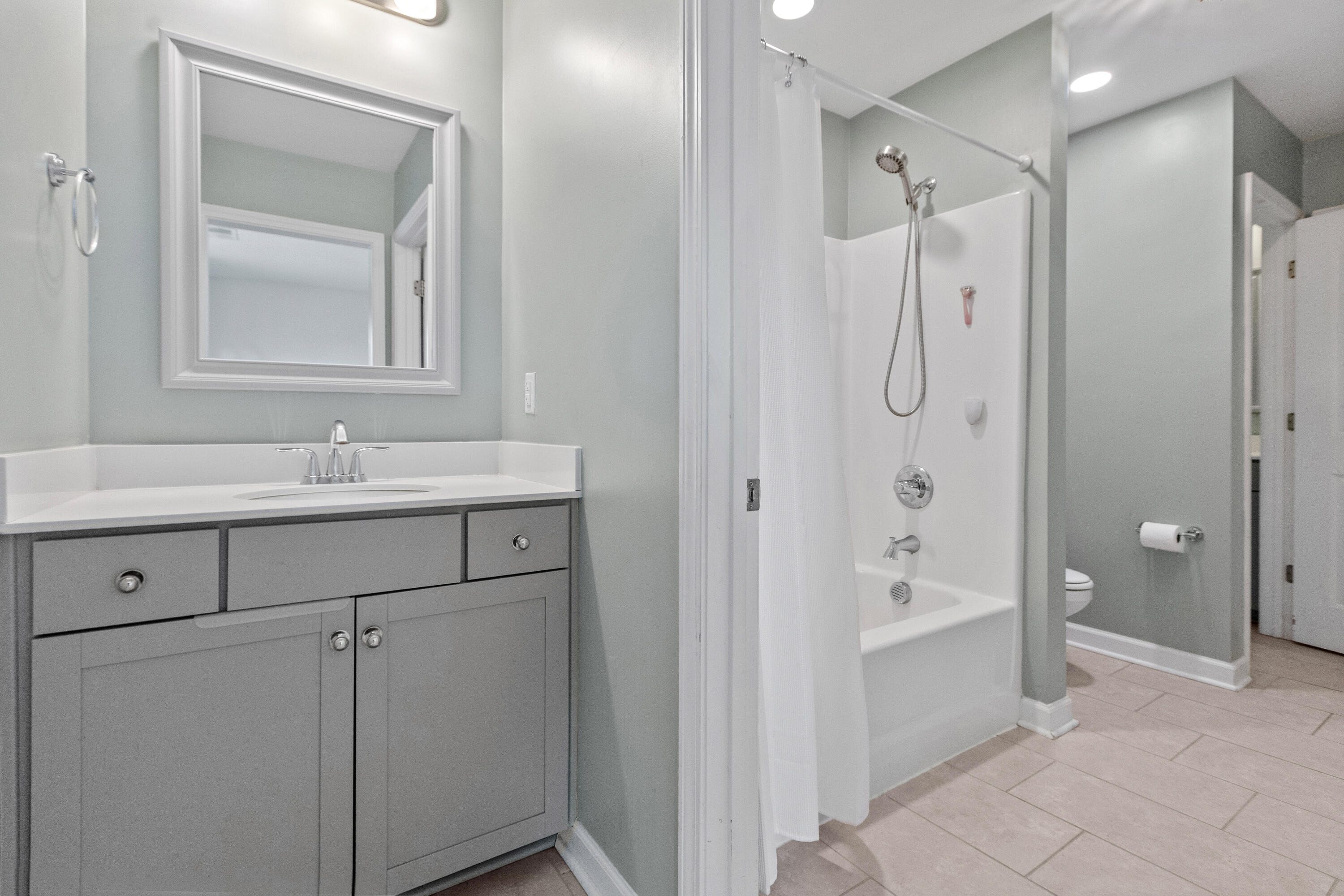114 Rouen Lane