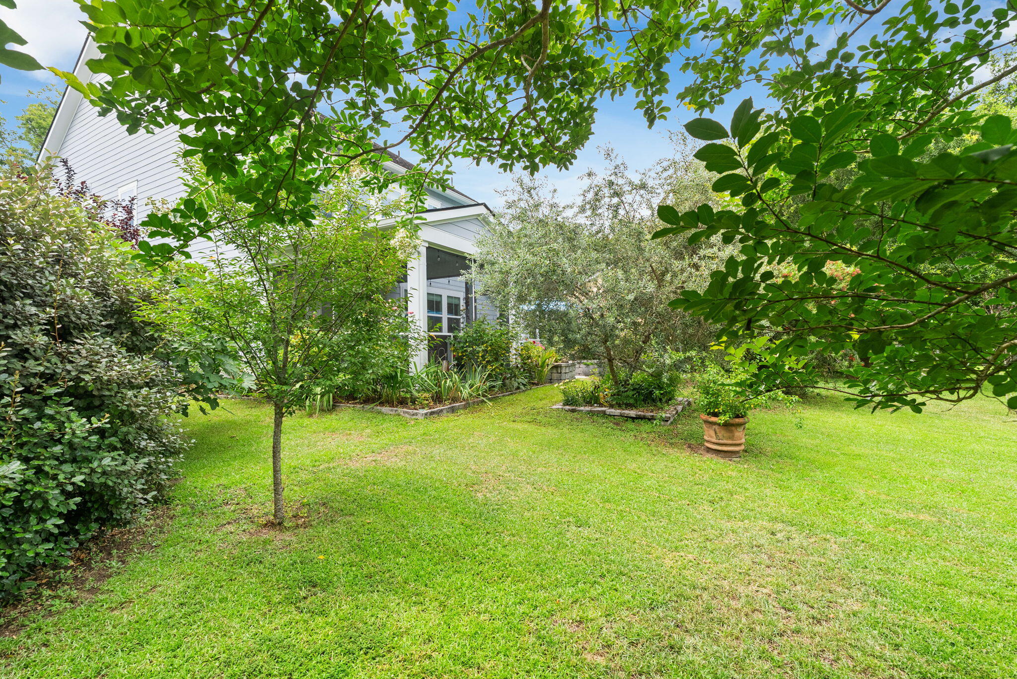 2737 Battery Pringle Drive