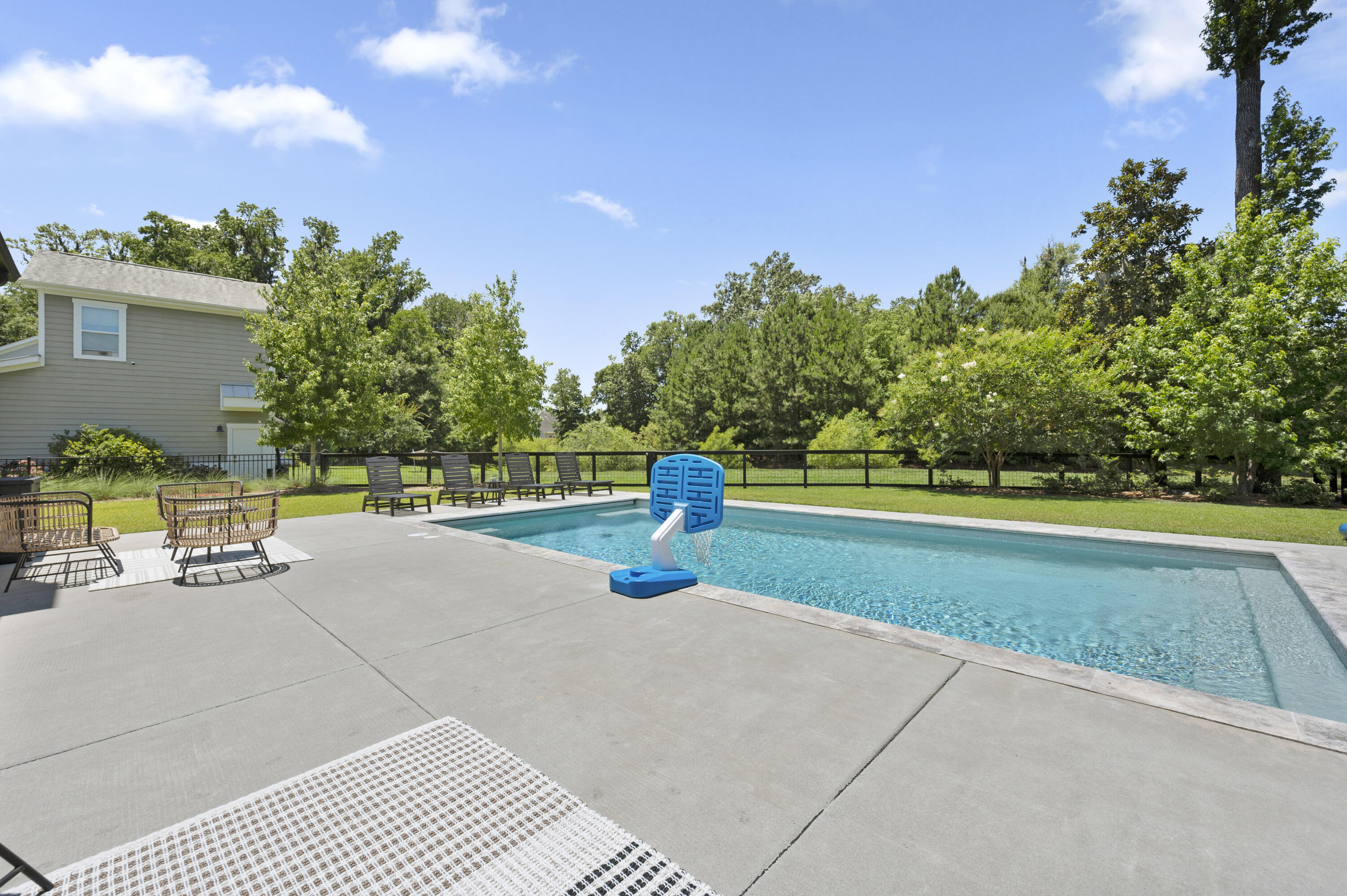 2704 Battle Trail Drive