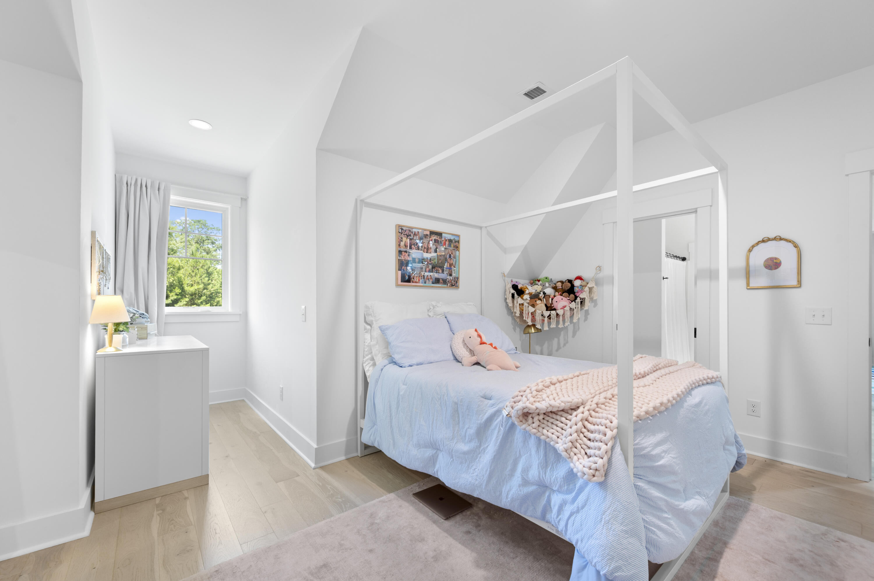 2704 Battle Trail Drive