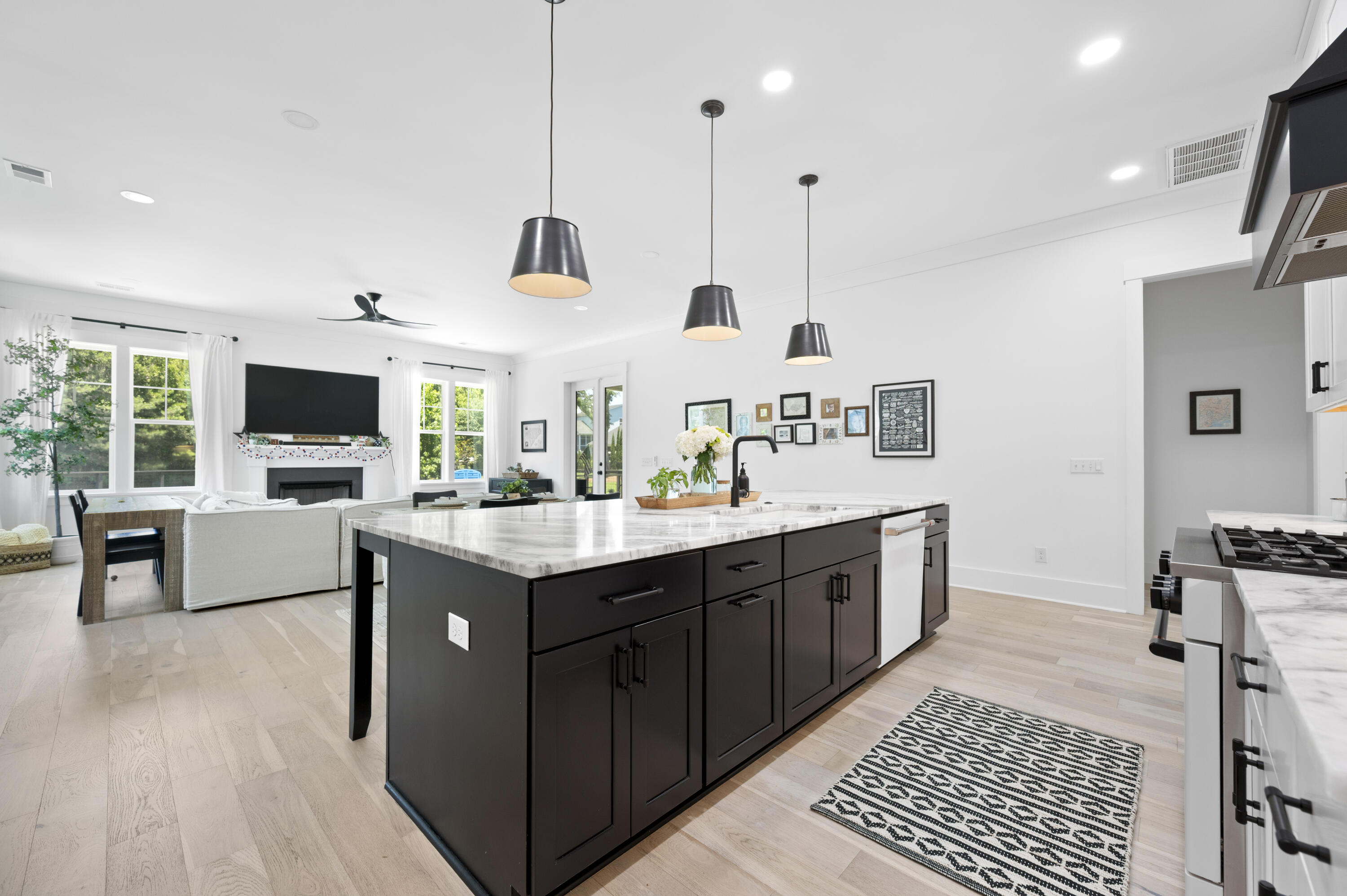 2704 Battle Trail Drive