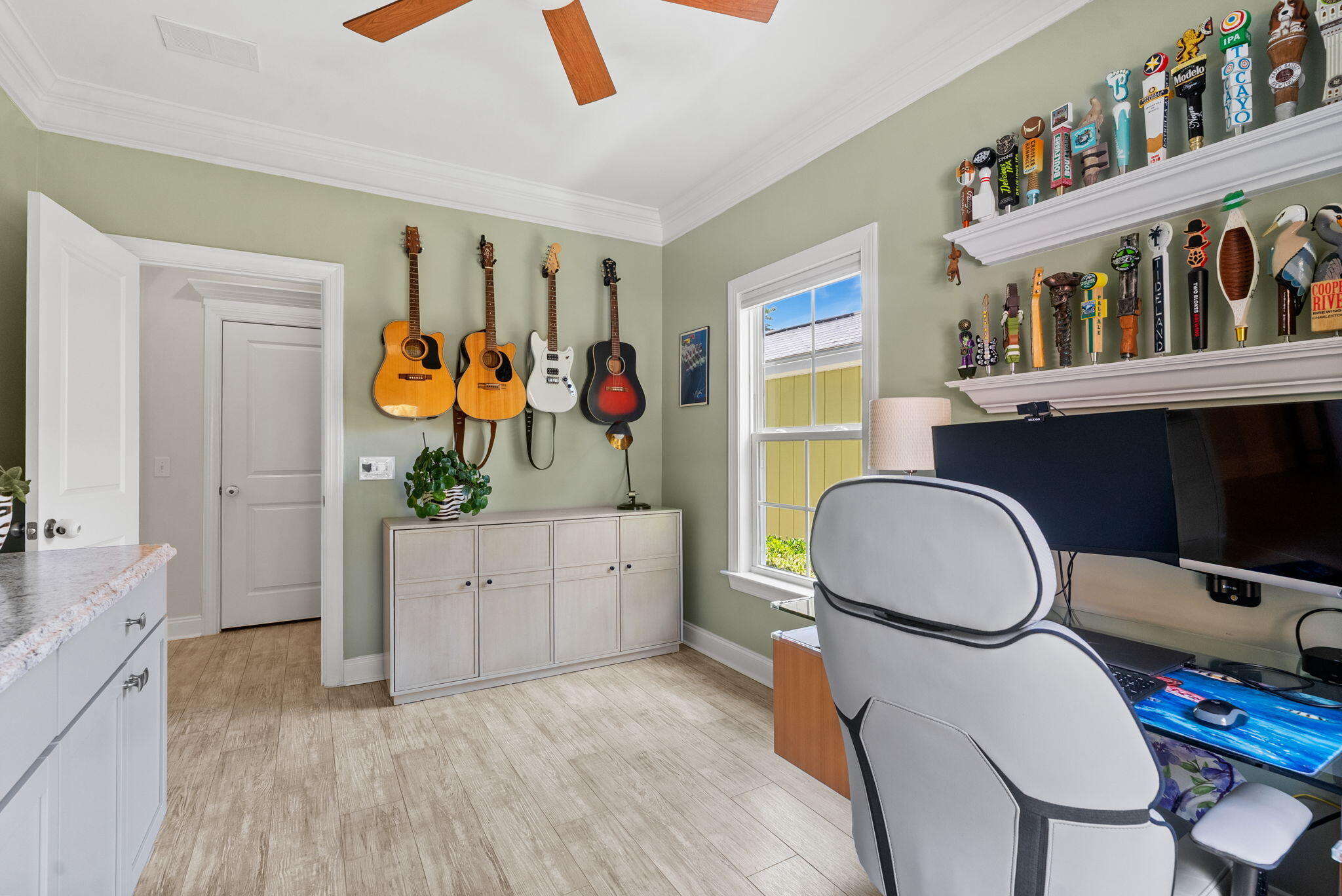 1551 Chastain Road