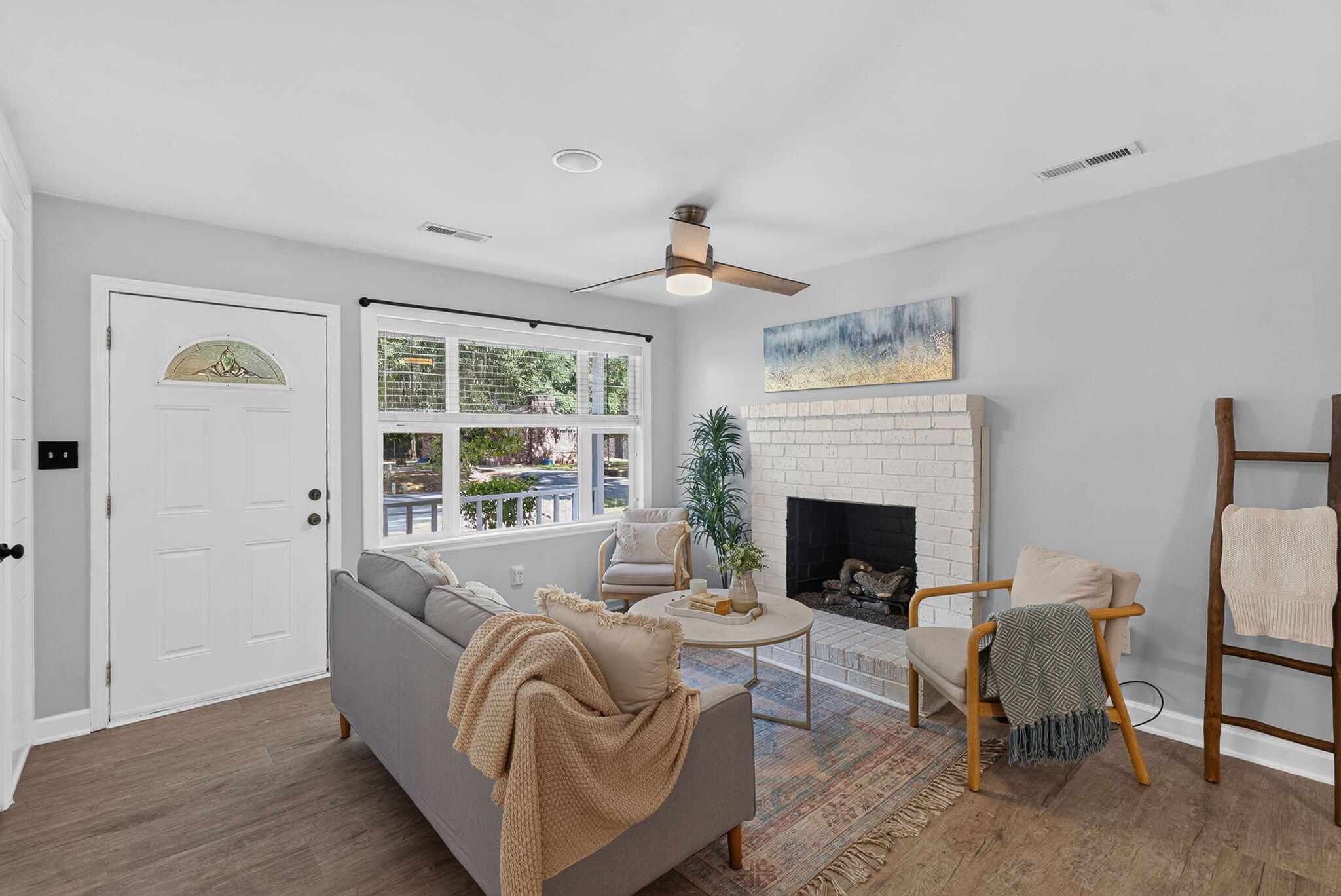 8 San Miguel Road