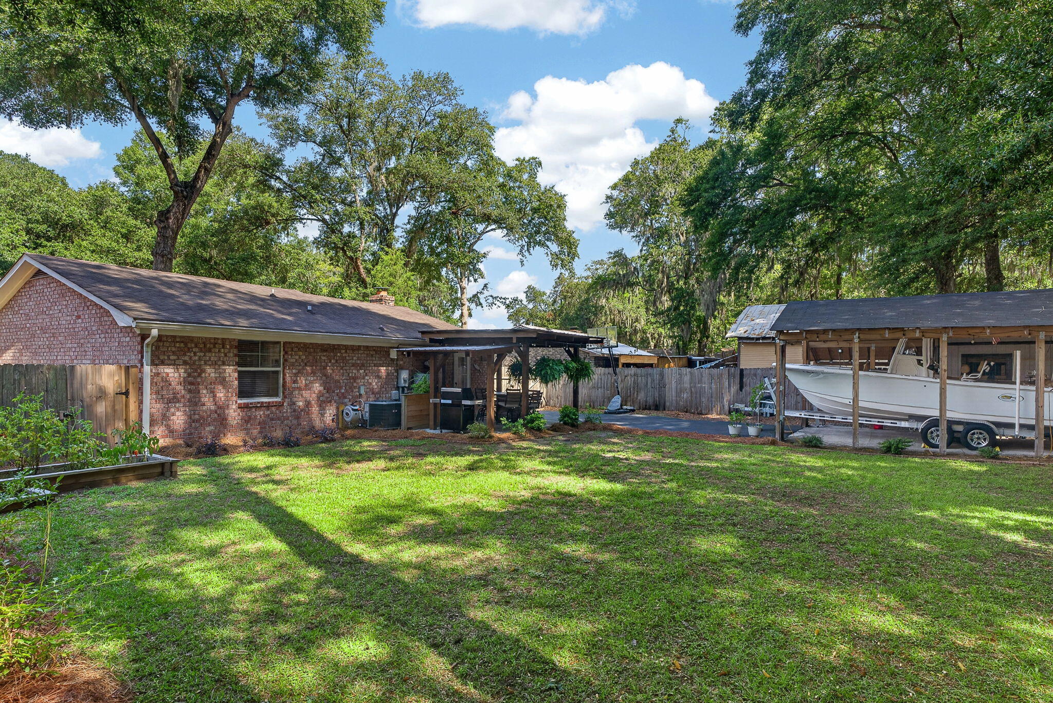 8 San Miguel Road