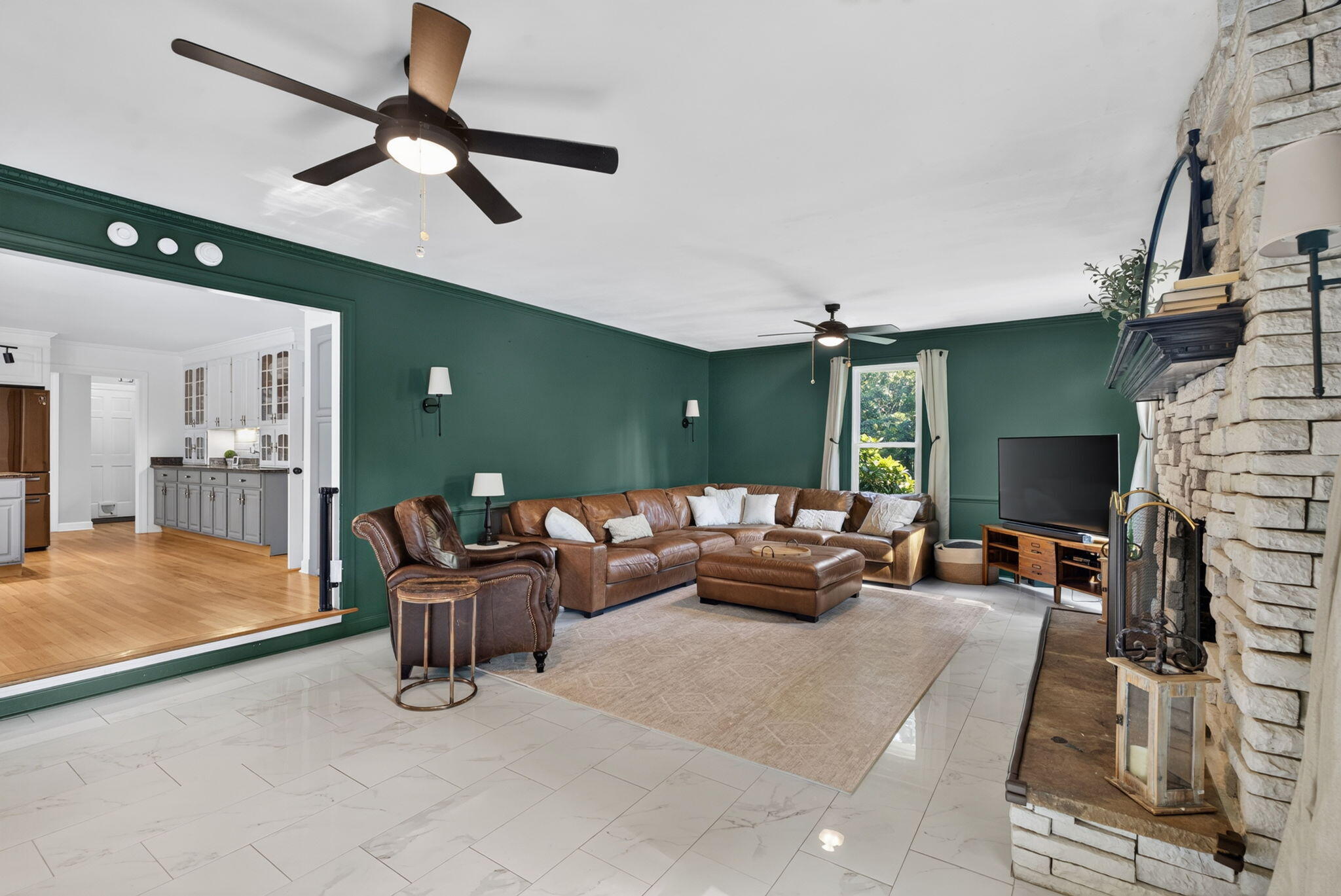 407 Huntington Road