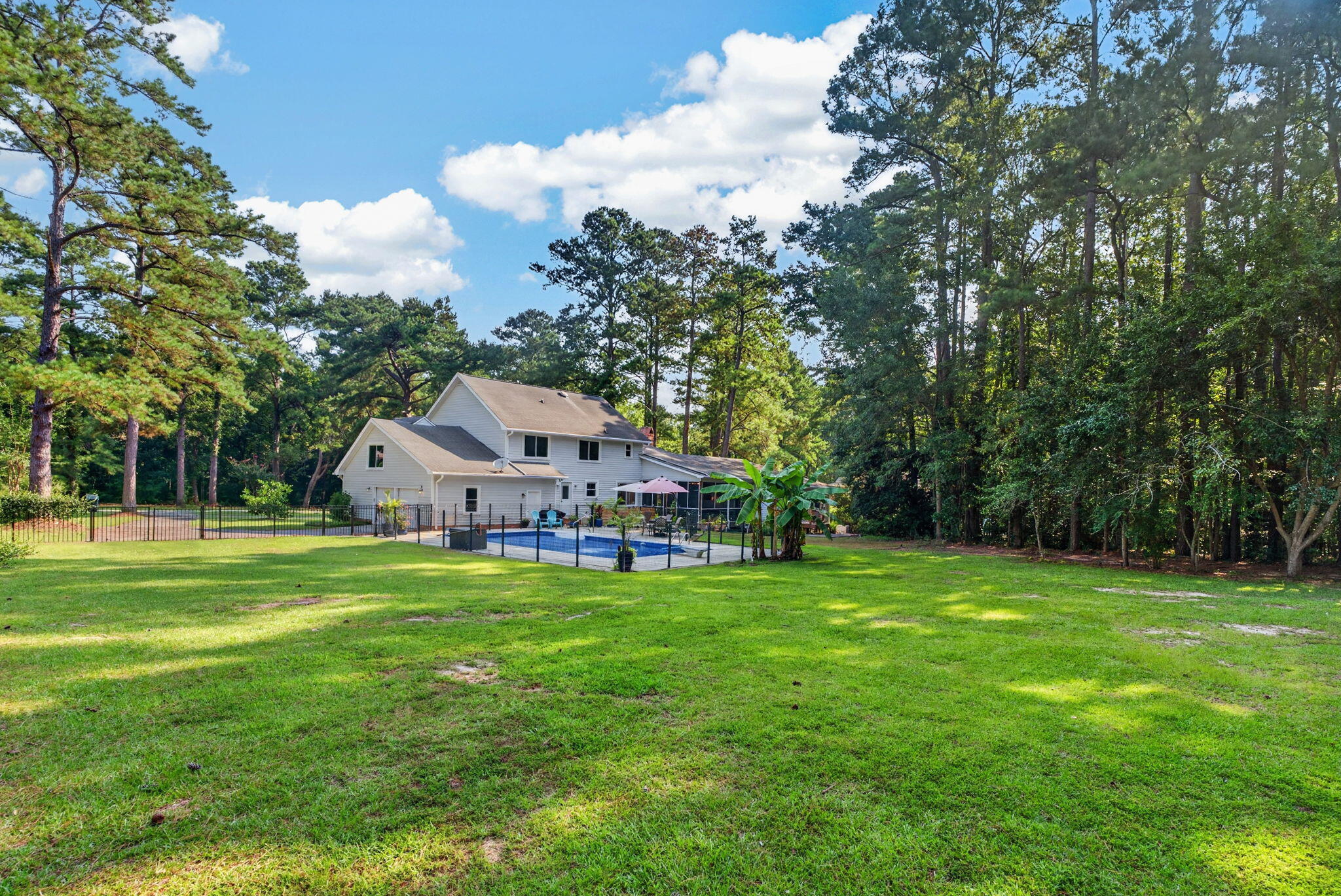 407 Huntington Road