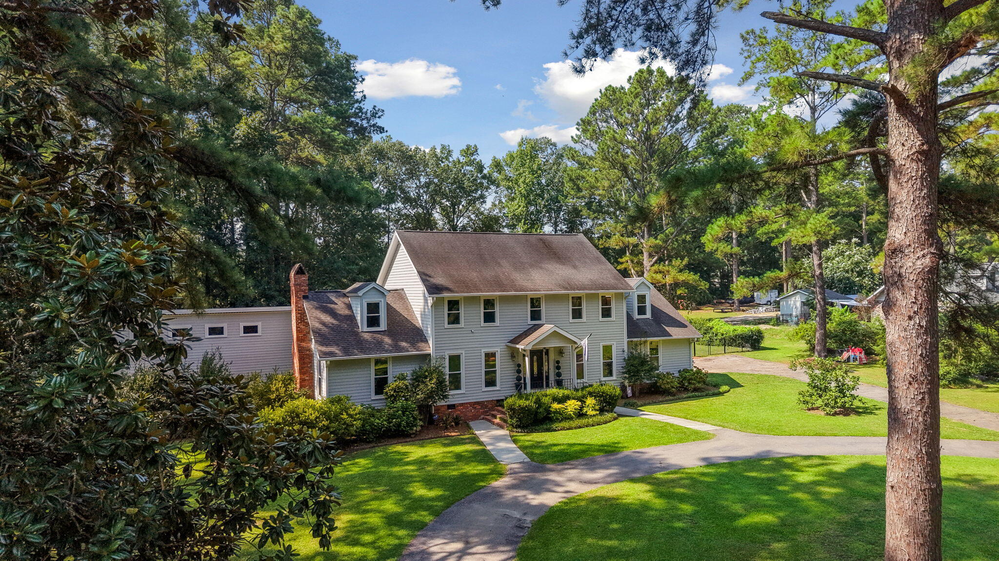 407 Huntington Road