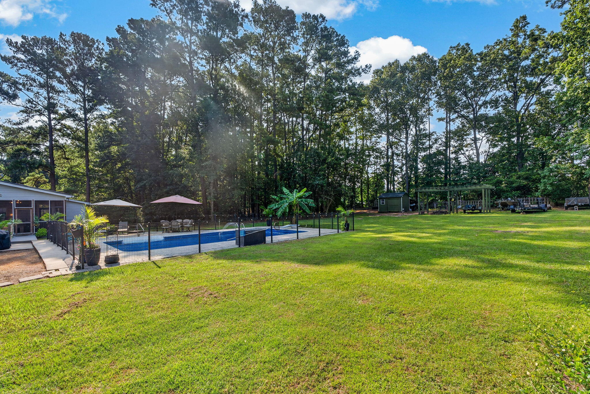 407 Huntington Road
