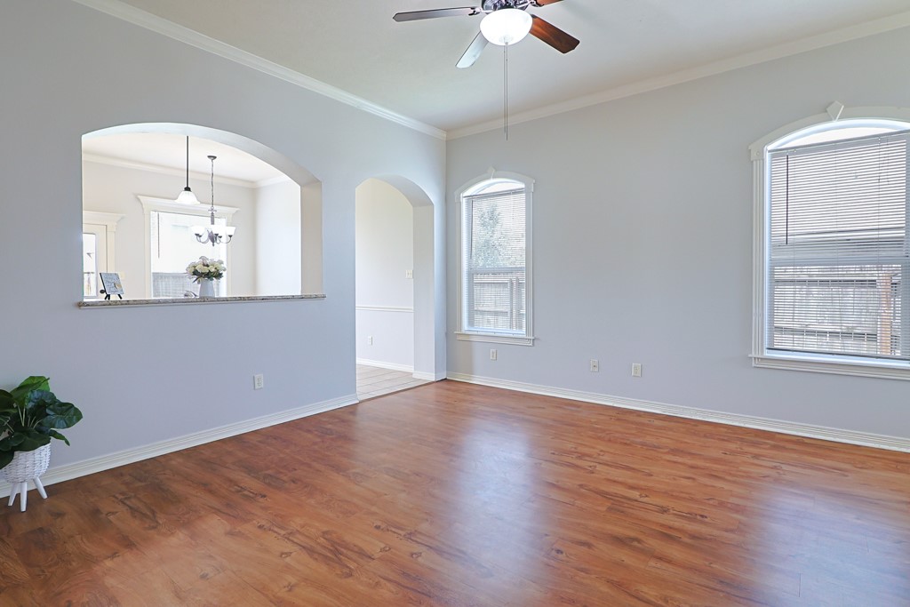 2915 Horseback Court