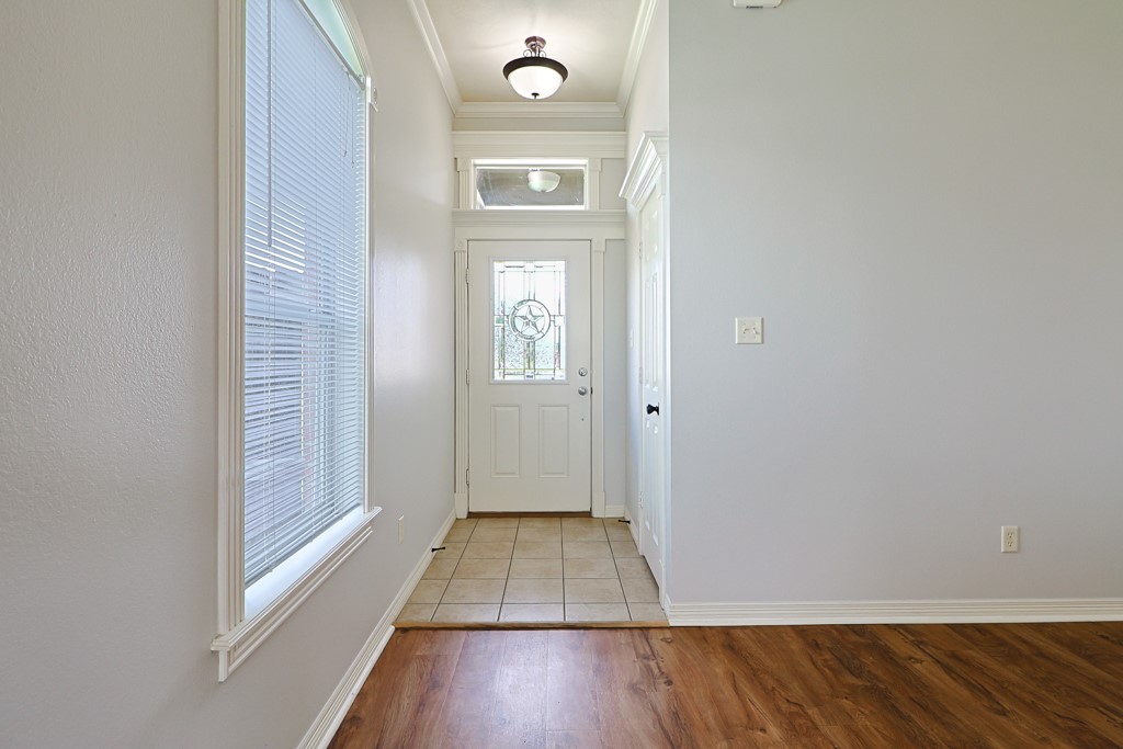 2915 Horseback Court