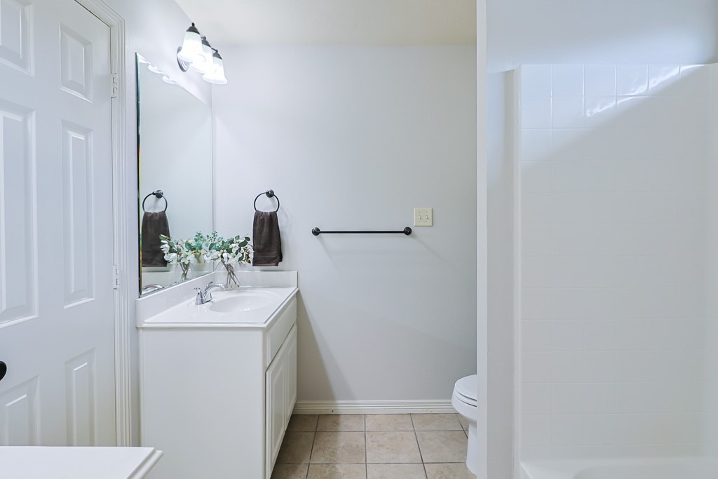 2915 Horseback Court