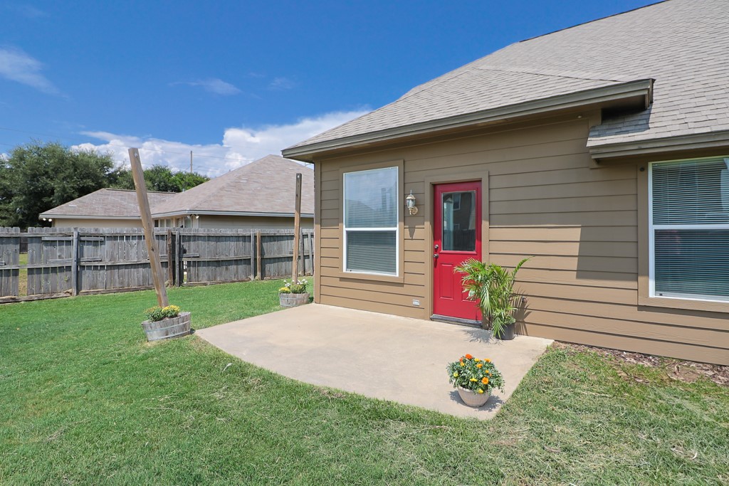 2915 Horseback Court