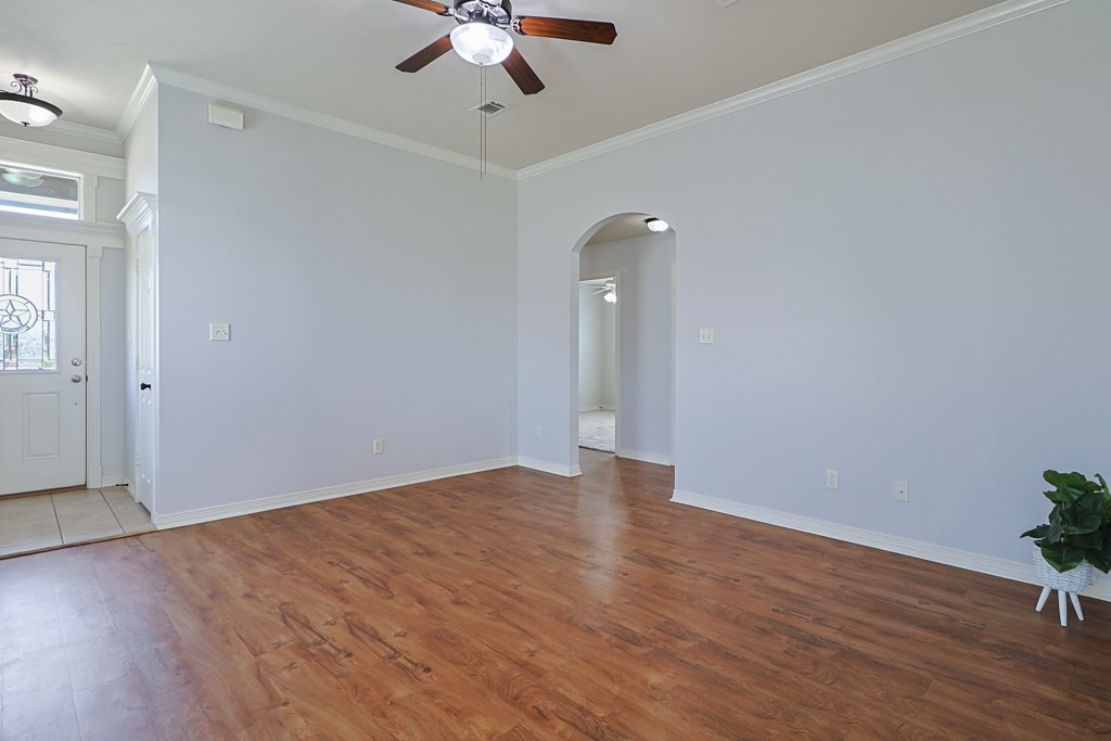 2915 Horseback Court