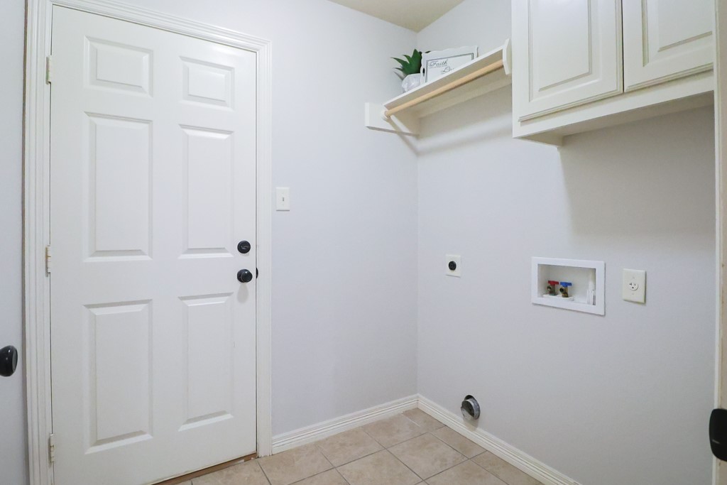 2915 Horseback Court