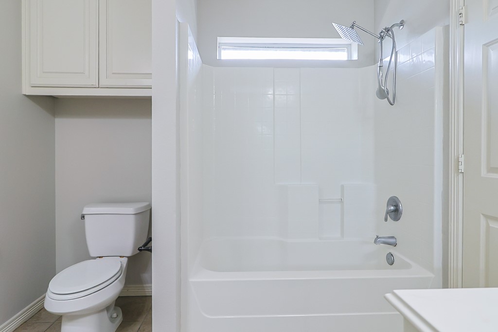 2915 Horseback Court