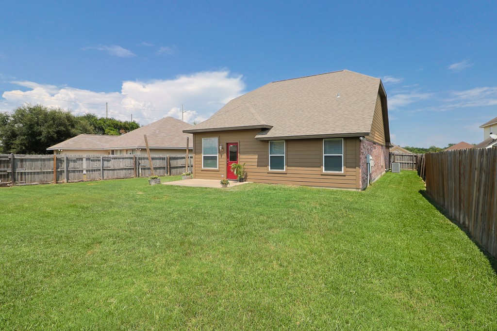 2915 Horseback Court