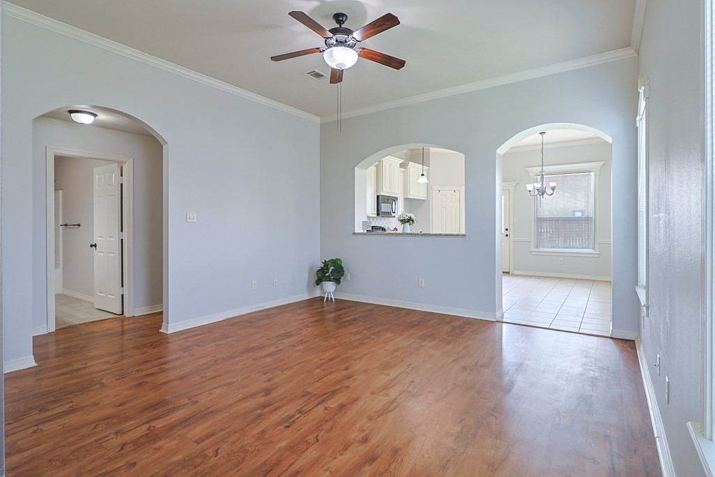 2915 Horseback Court