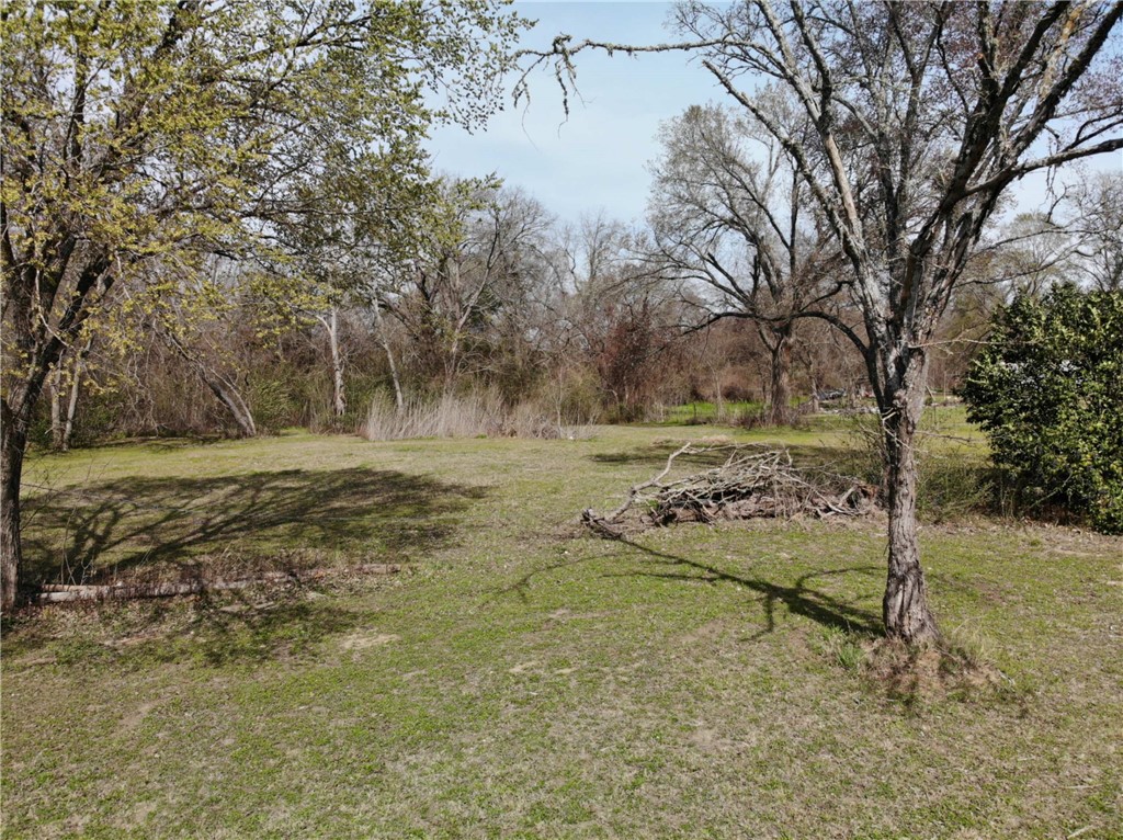 1001 Hunters Lane