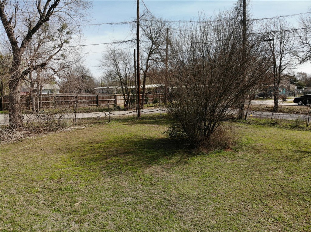 1001 Hunters Lane