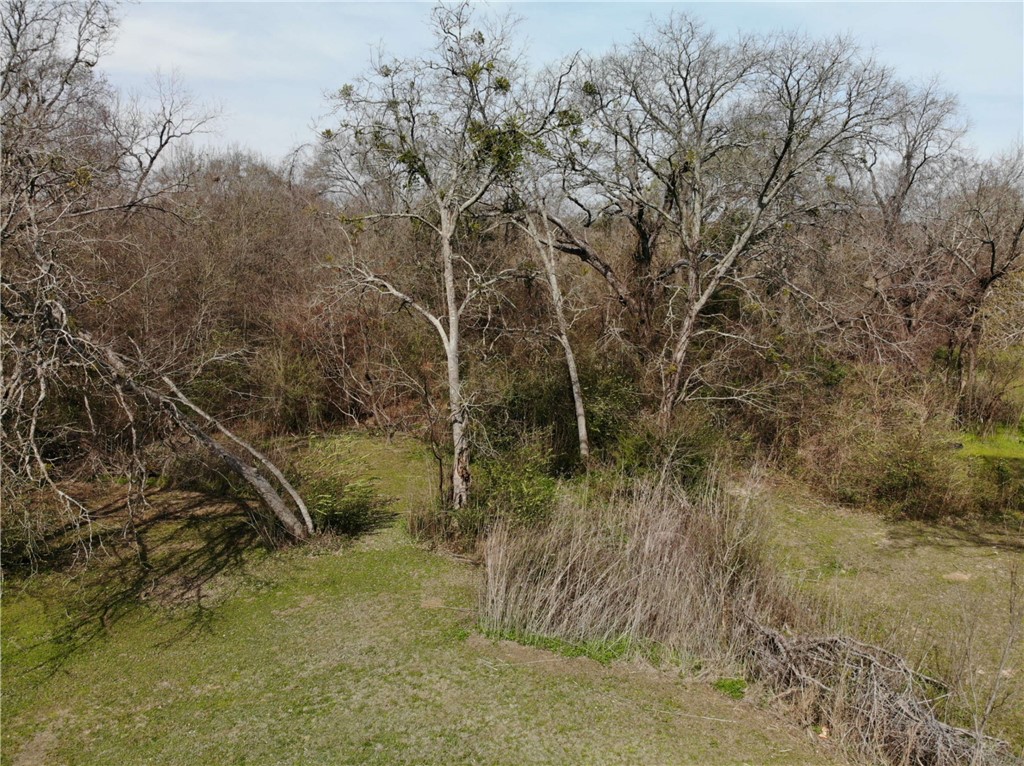 1001 Hunters Lane
