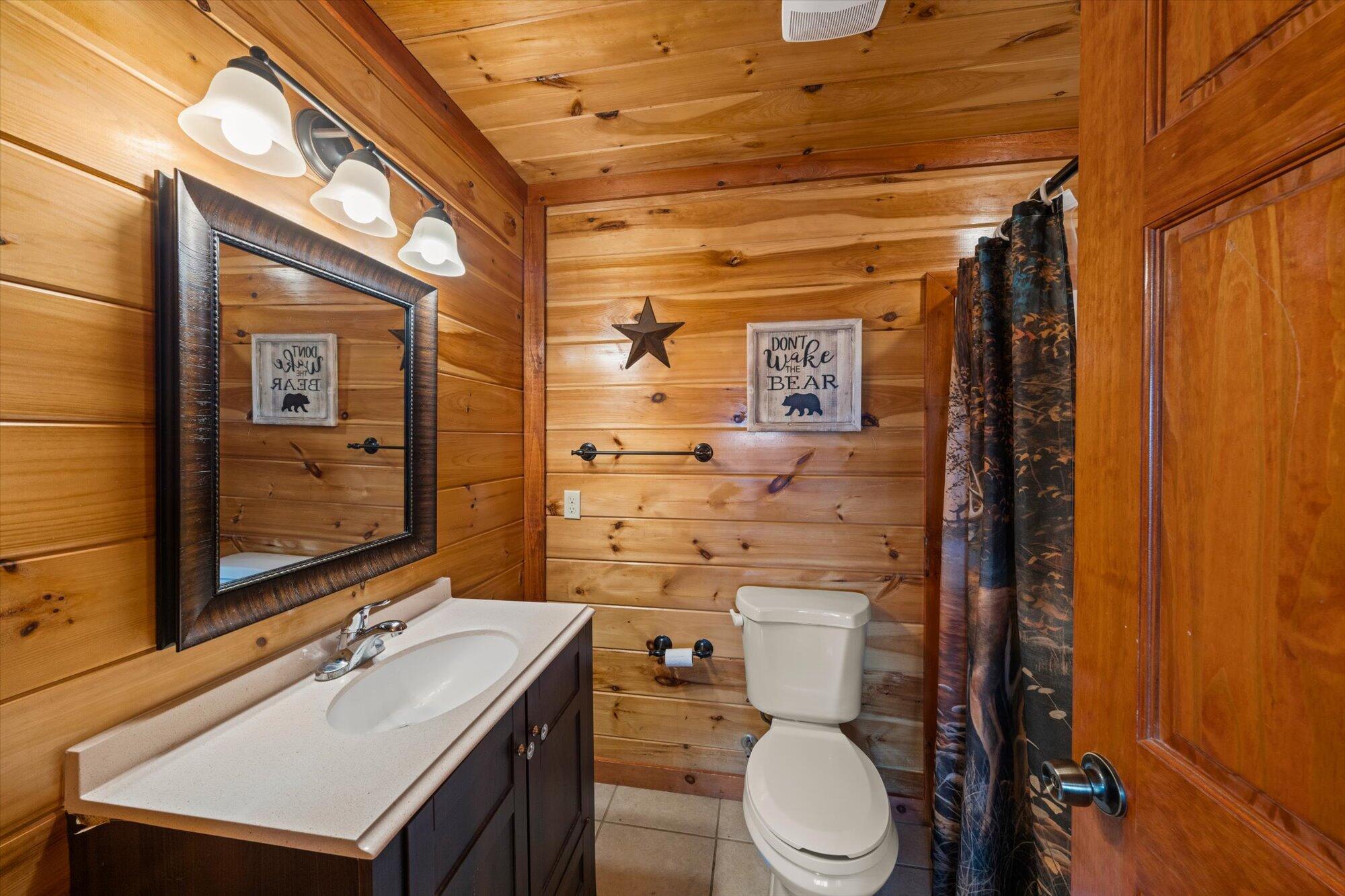 953 Black Bear Cub Way