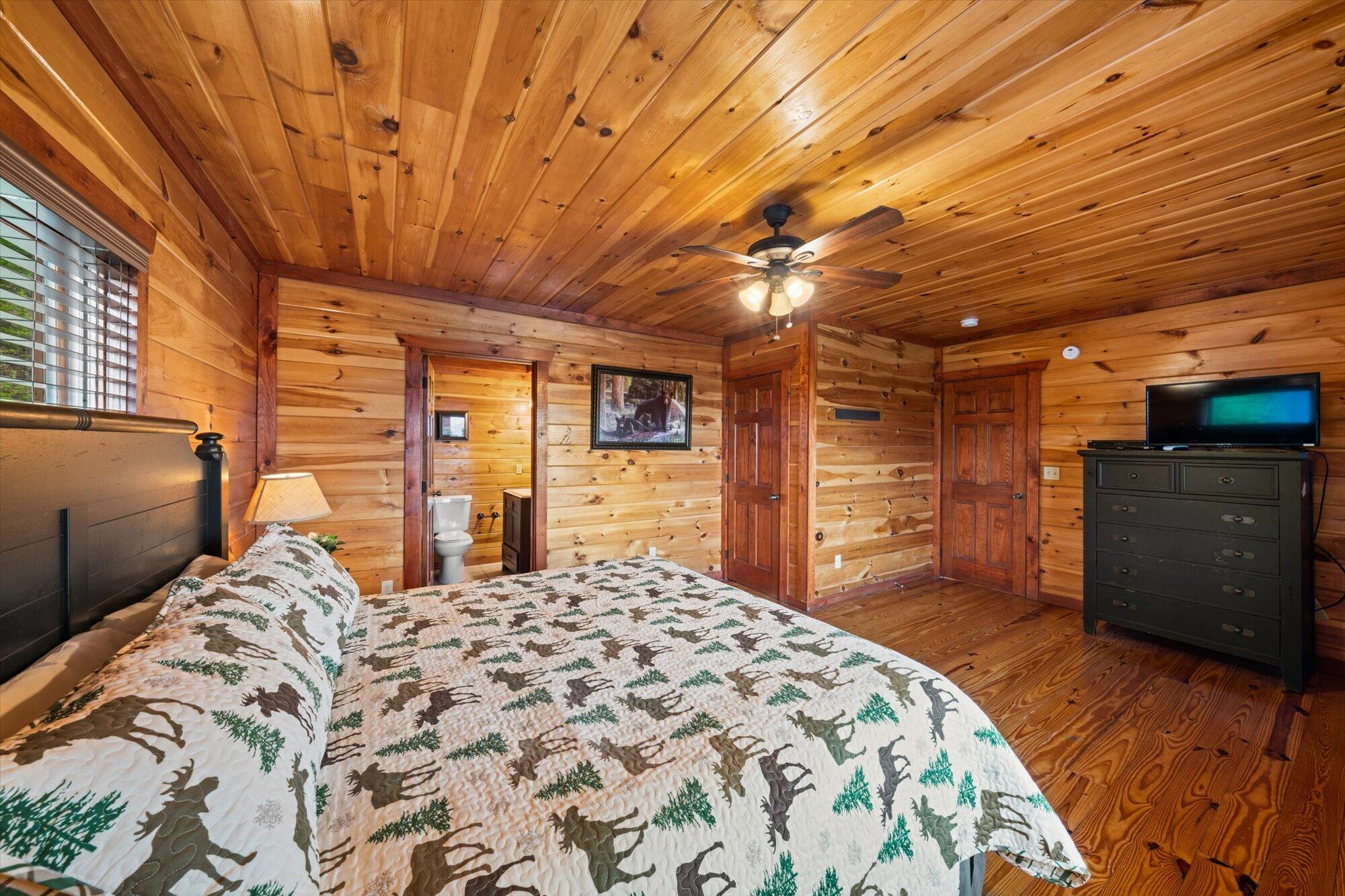 953 Black Bear Cub Way