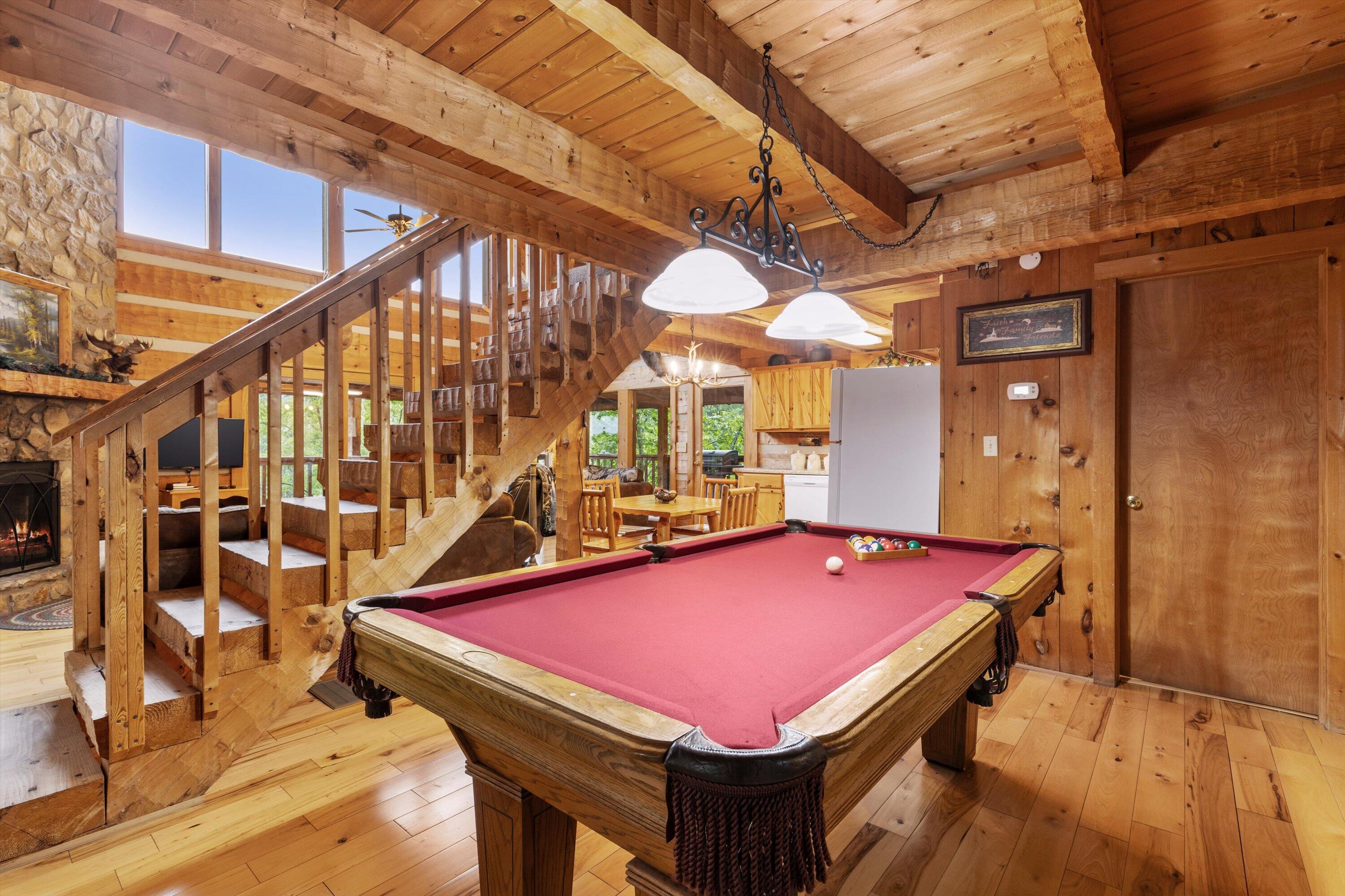 2126 Quail Run Way
