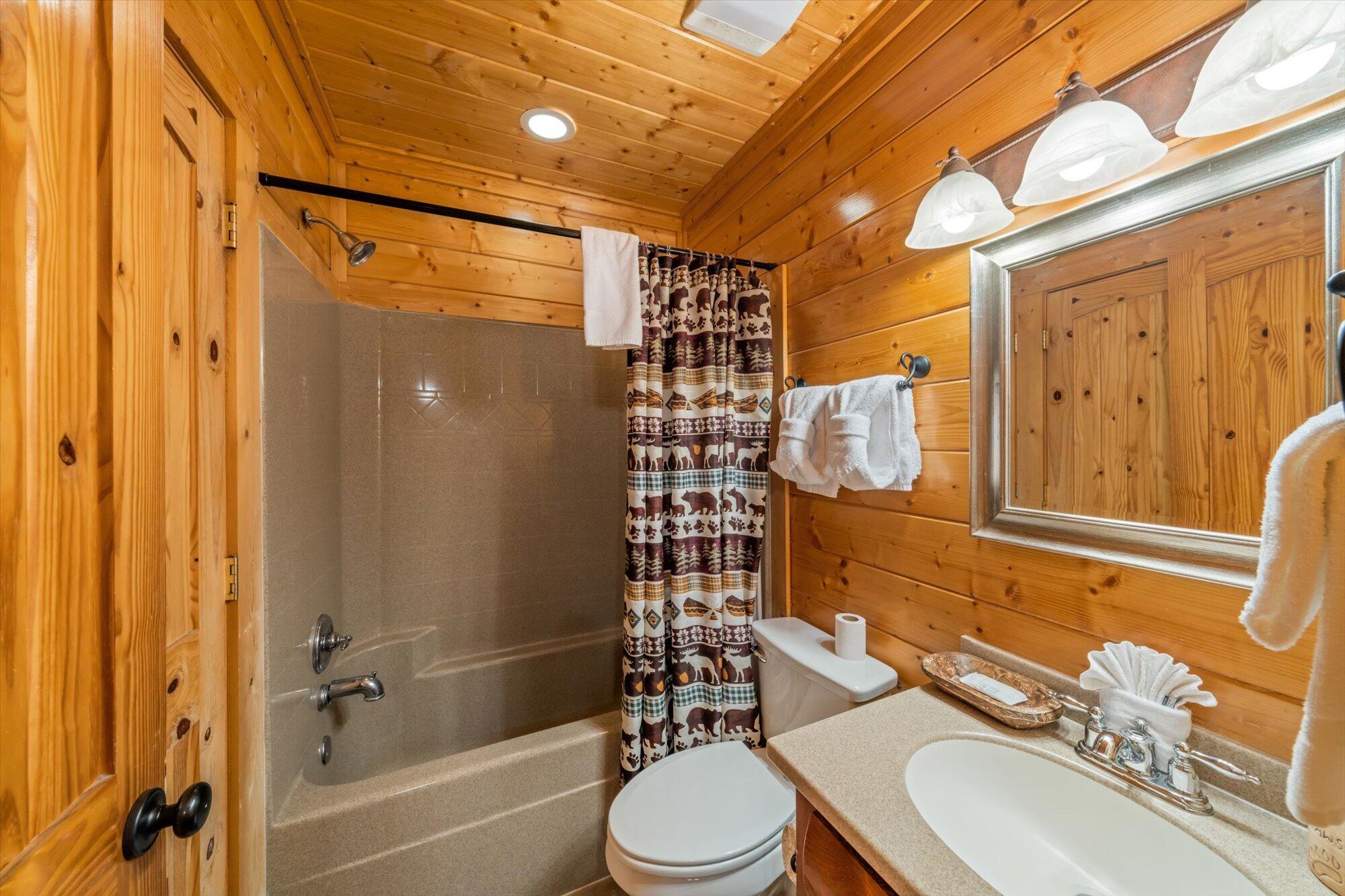 3016 Hickory Lodge Drive