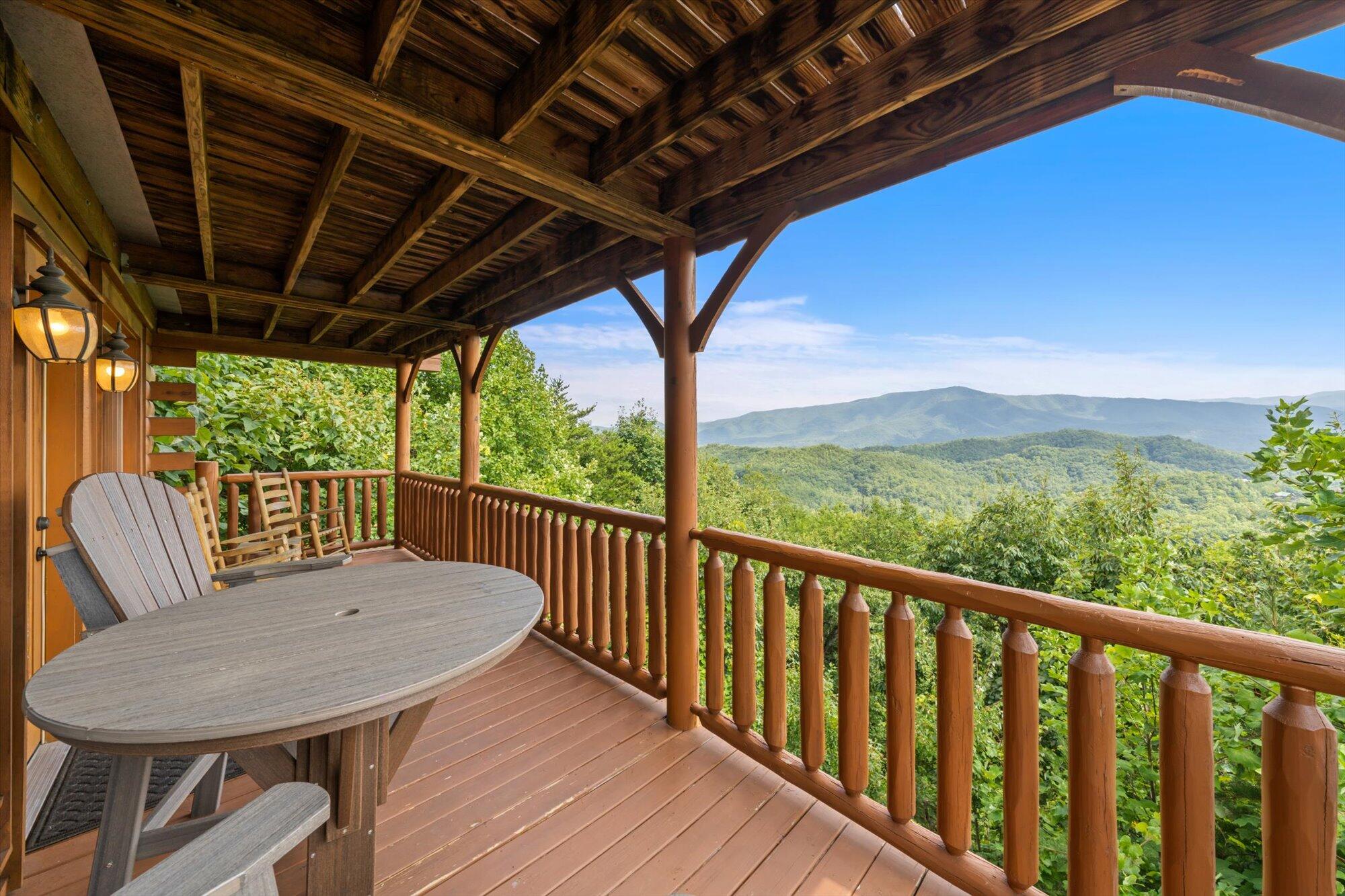 3016 Hickory Lodge Drive