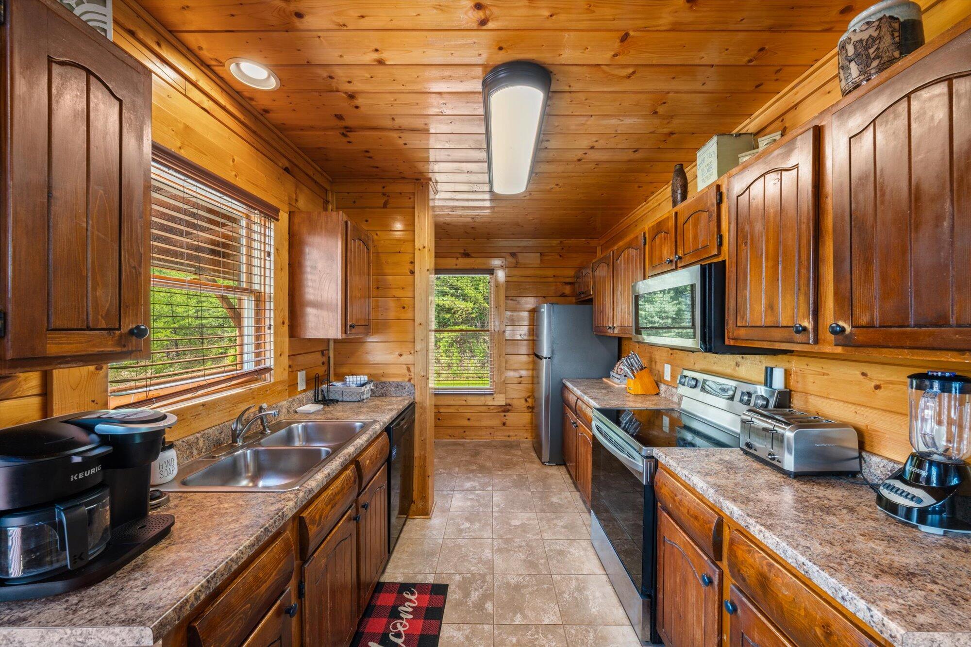 3016 Hickory Lodge Drive