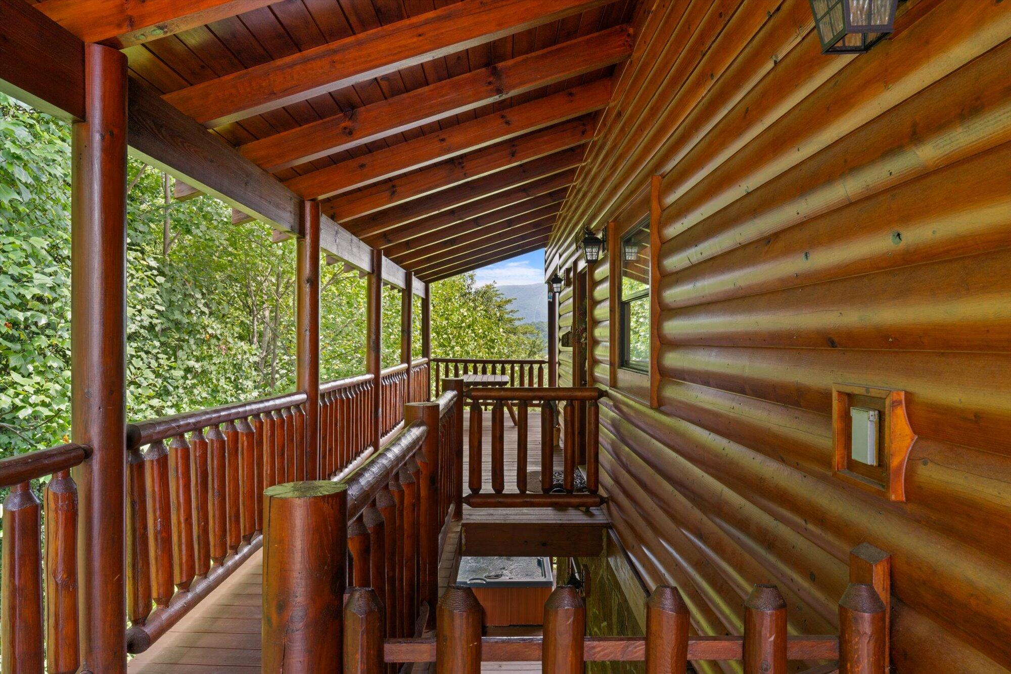 2540 Raccoon Hollow Way