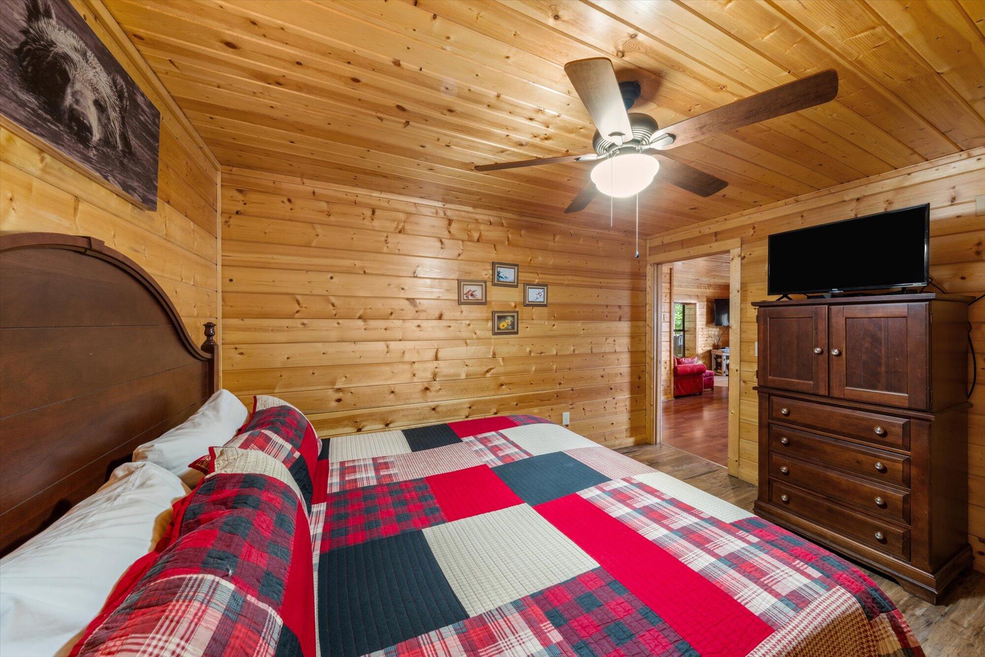 2540 Raccoon Hollow Way