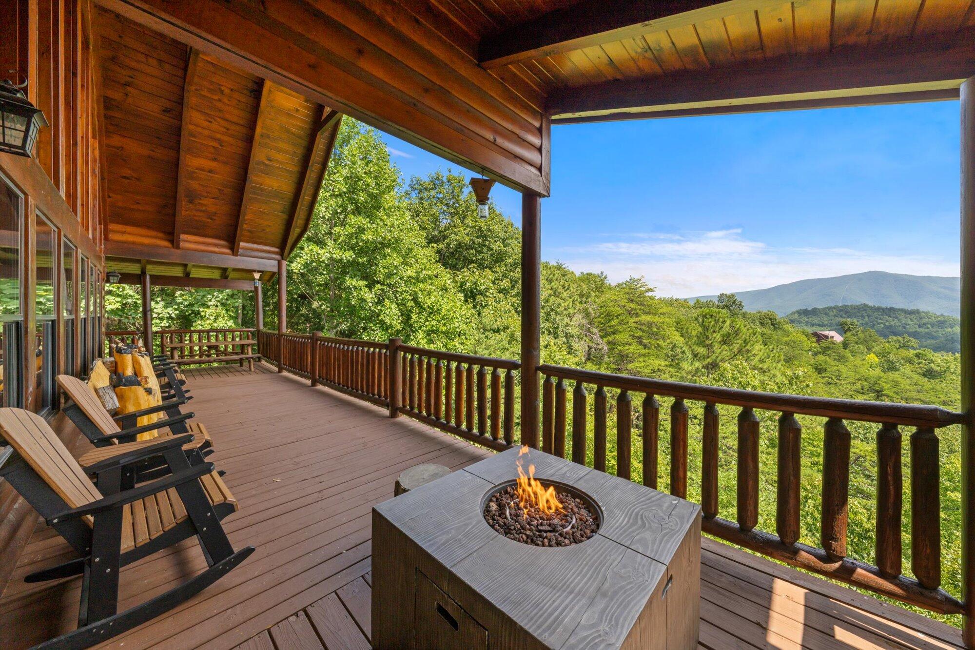 2540 Raccoon Hollow Way