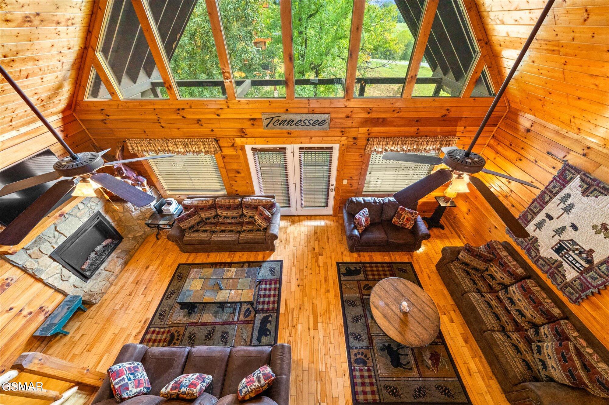 1544 Rainbow Ridge Way