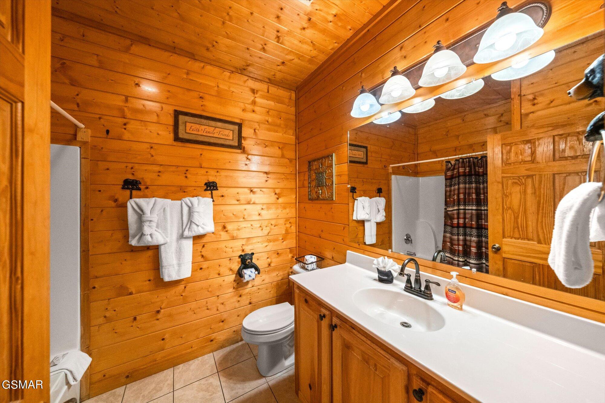 1544 Rainbow Ridge Way