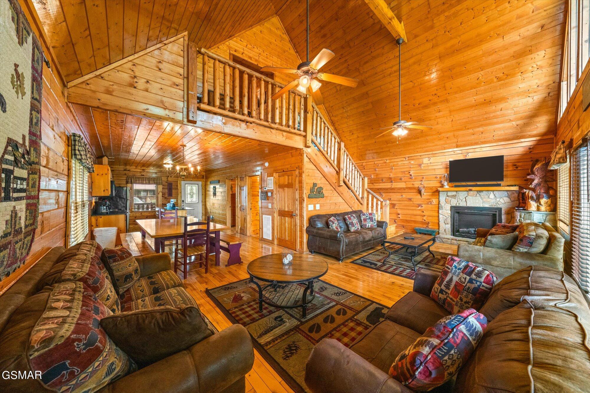 1544 Rainbow Ridge Way