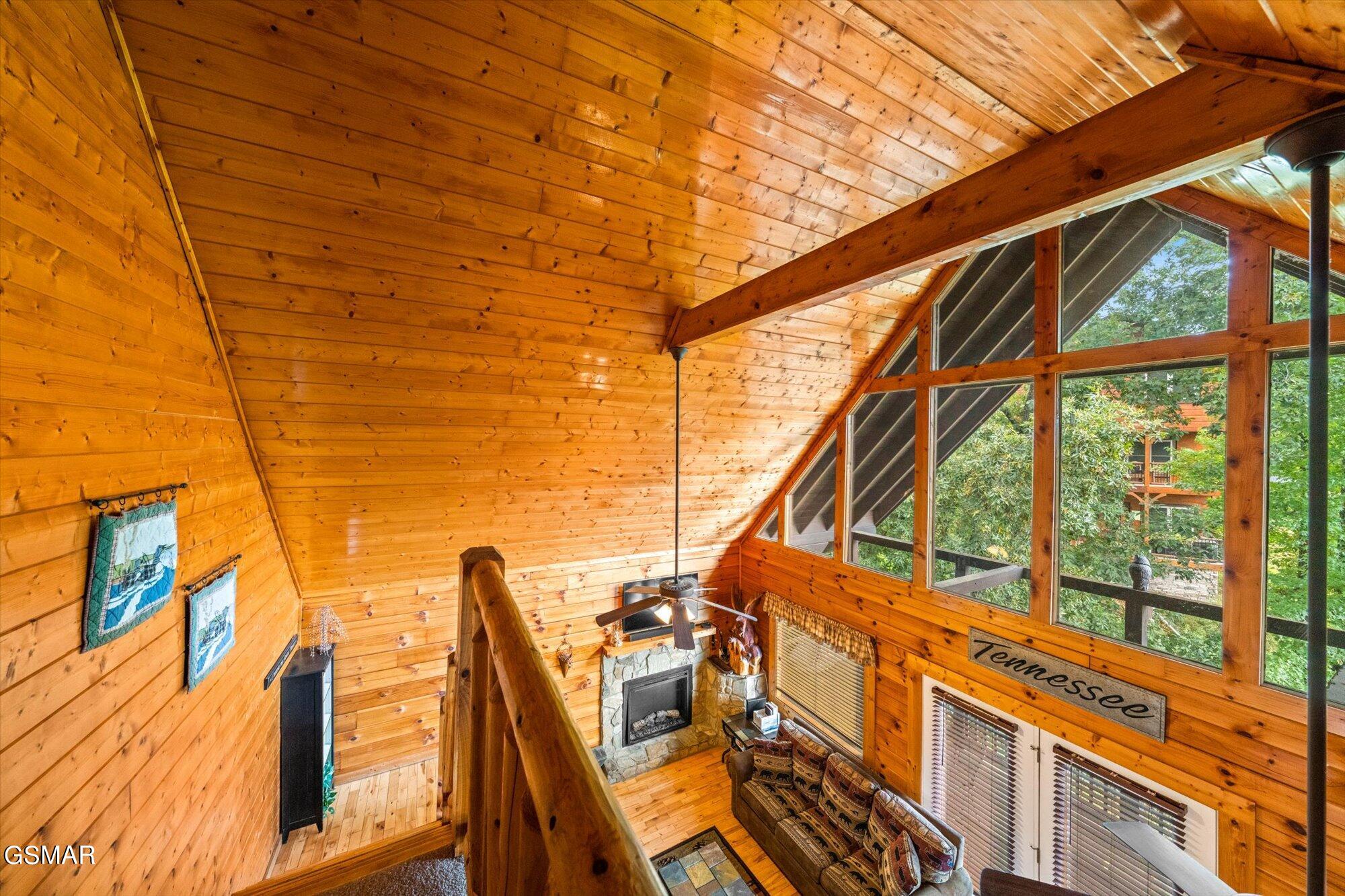 1544 Rainbow Ridge Way