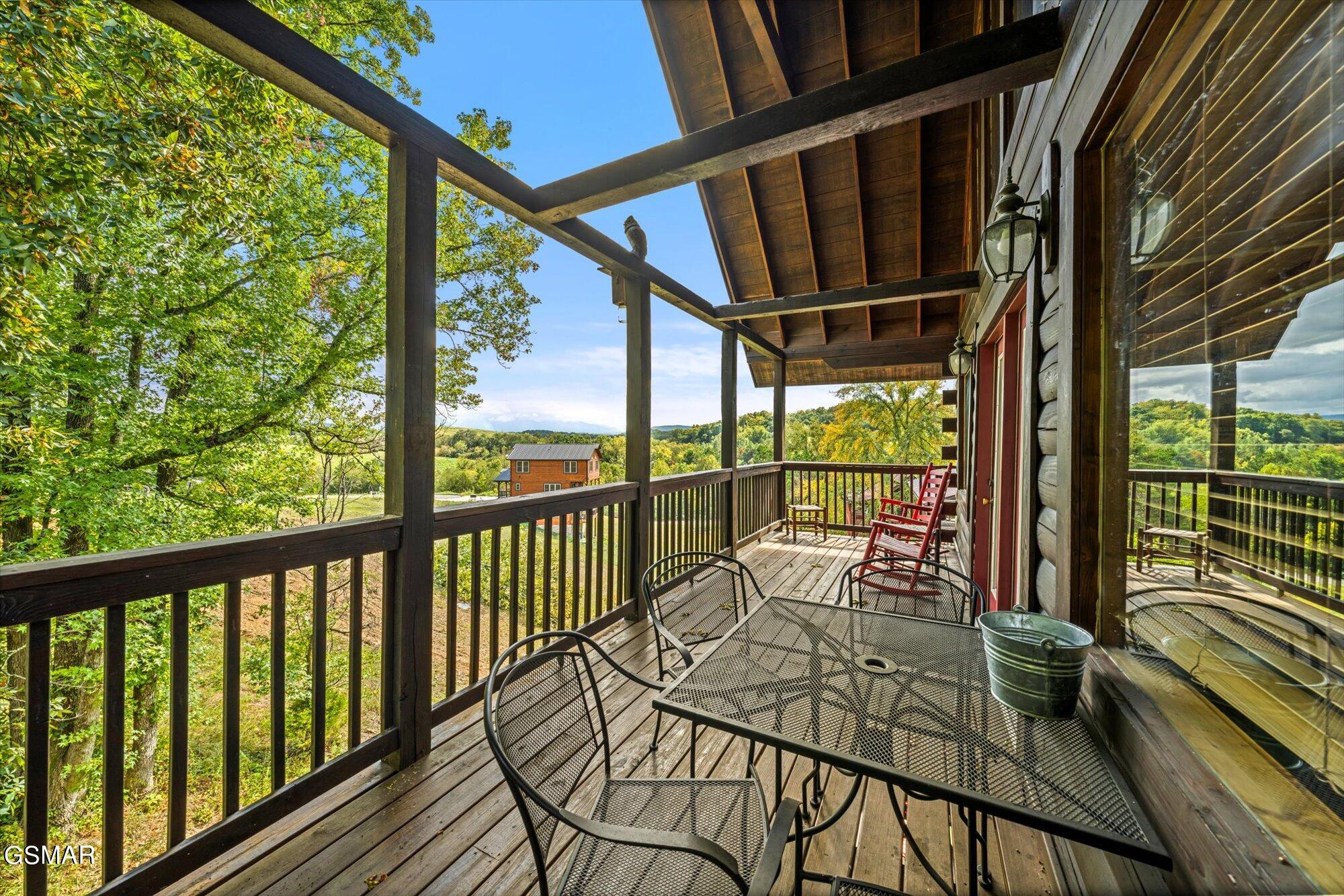 1544 Rainbow Ridge Way