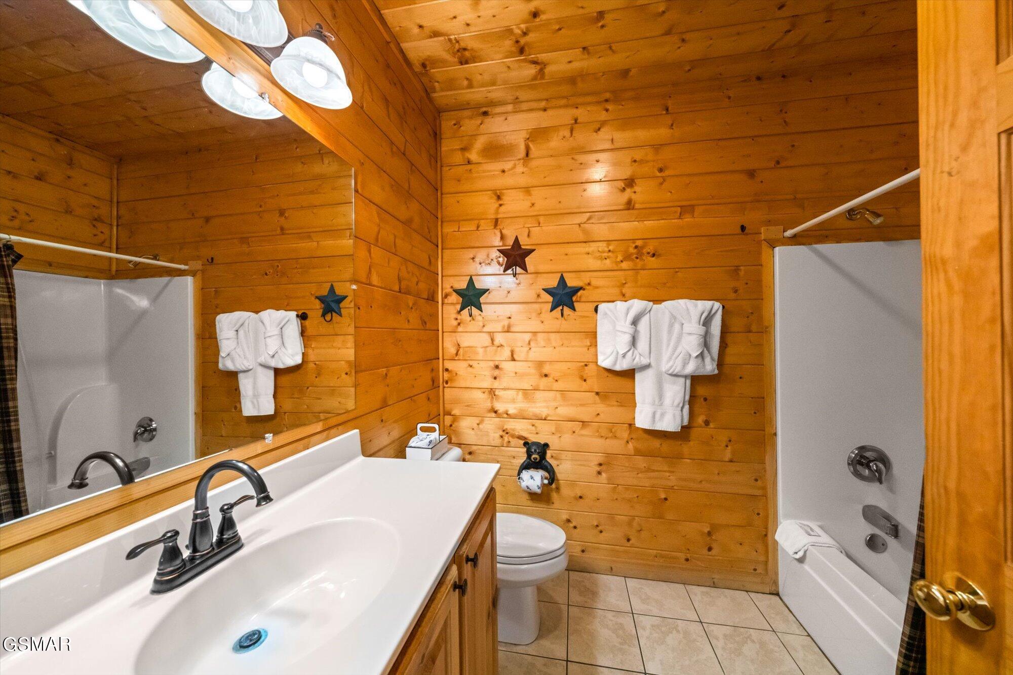 1544 Rainbow Ridge Way