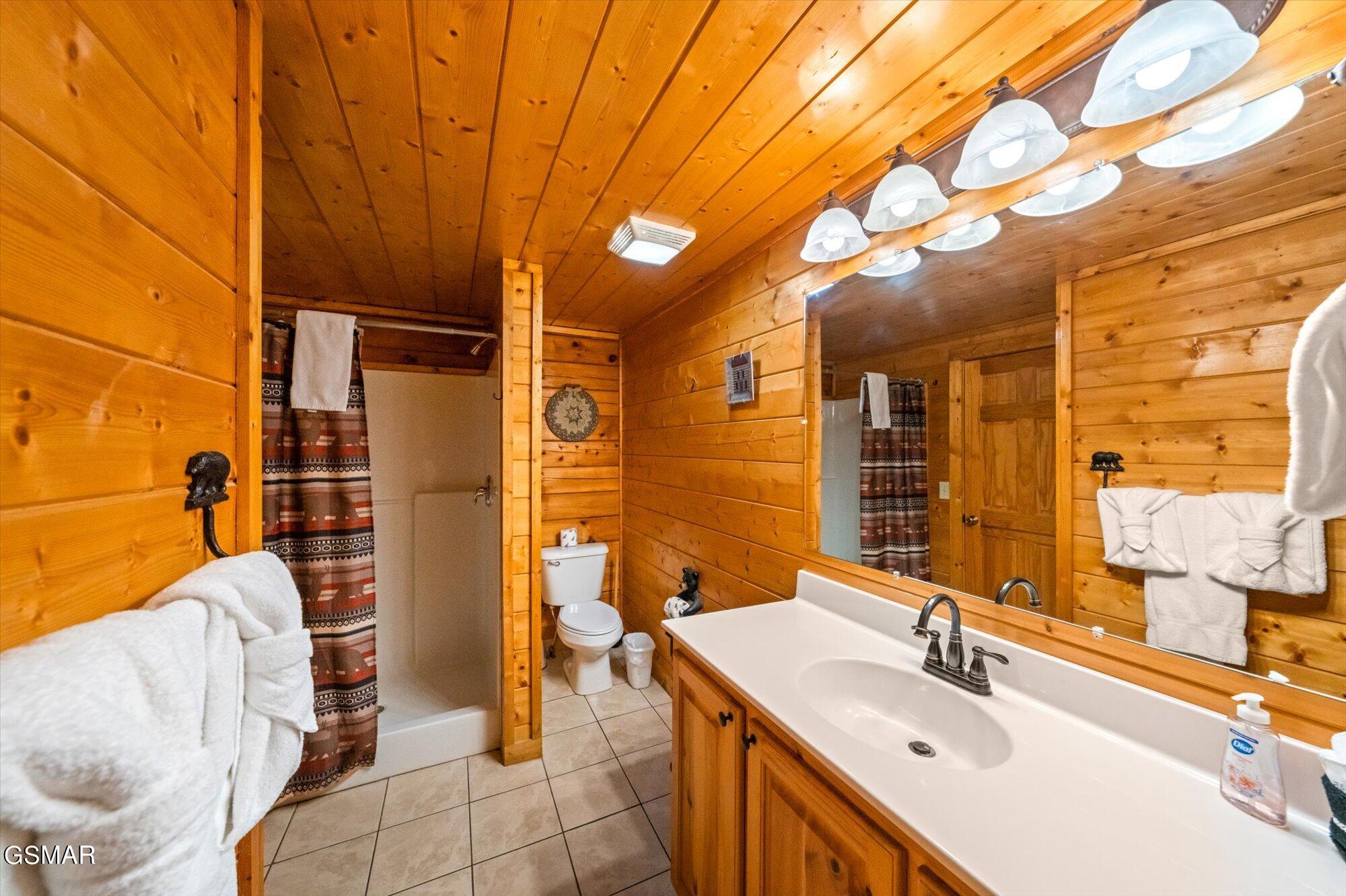 1544 Rainbow Ridge Way