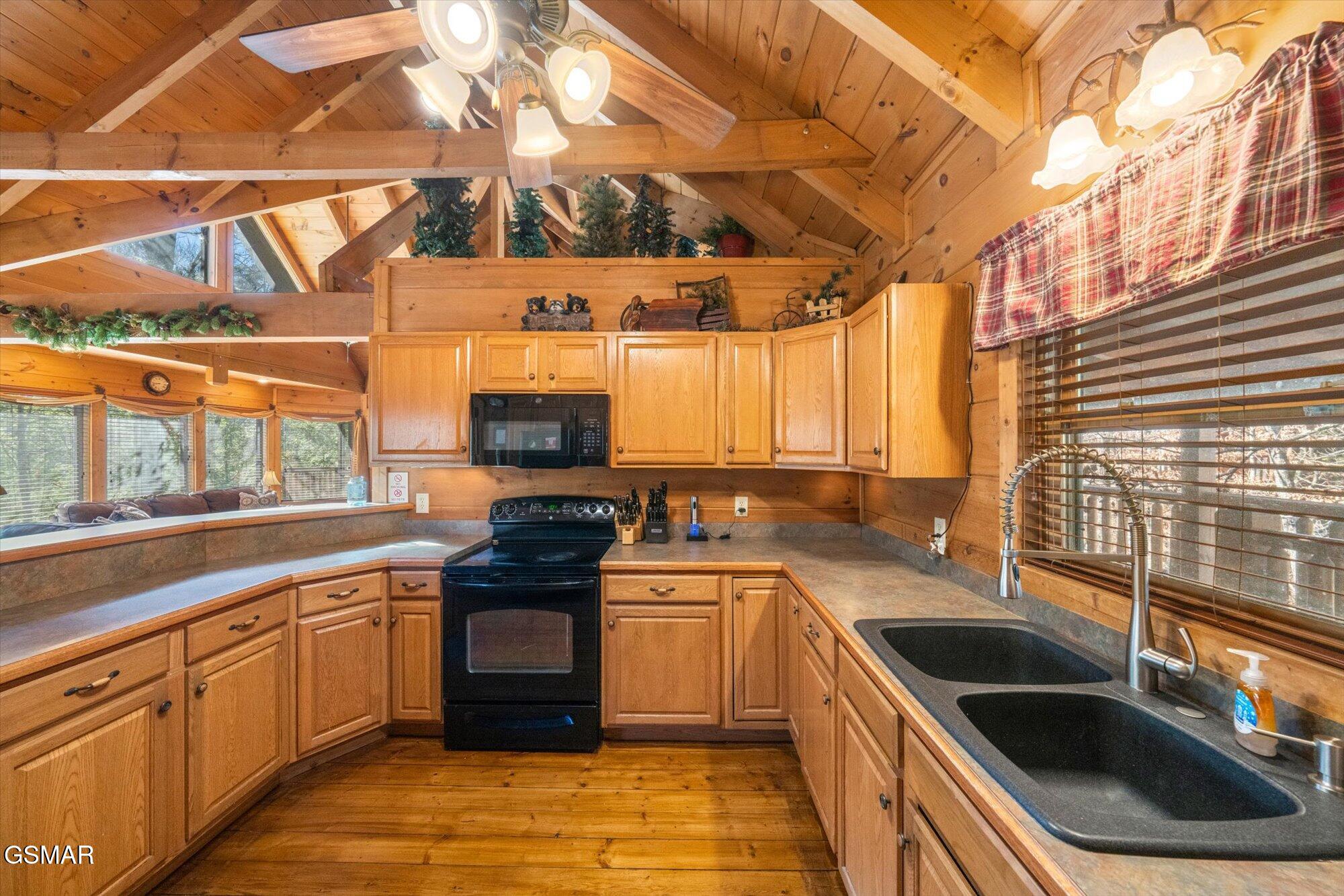 2801 Ridge Creek Cir