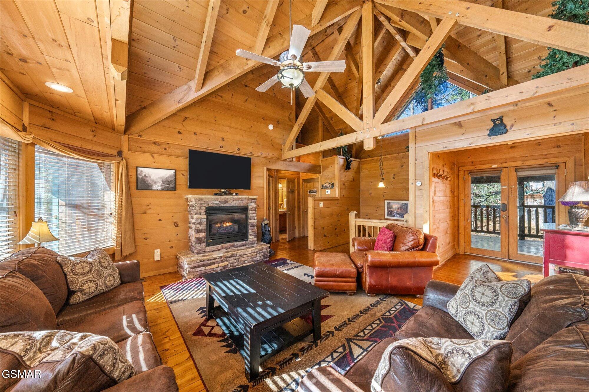 2801 Ridge Creek Cir