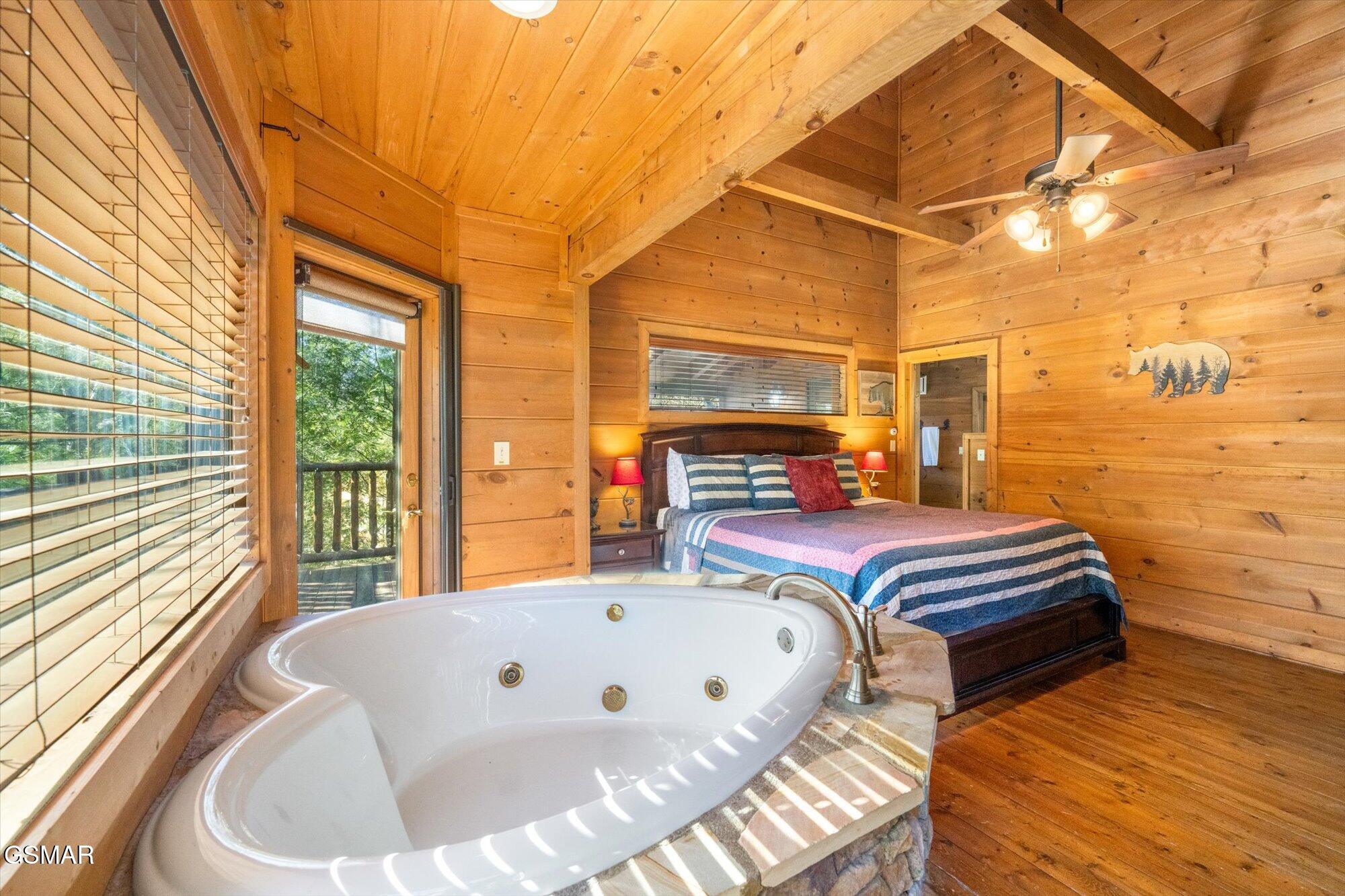 2801 Ridge Creek Cir