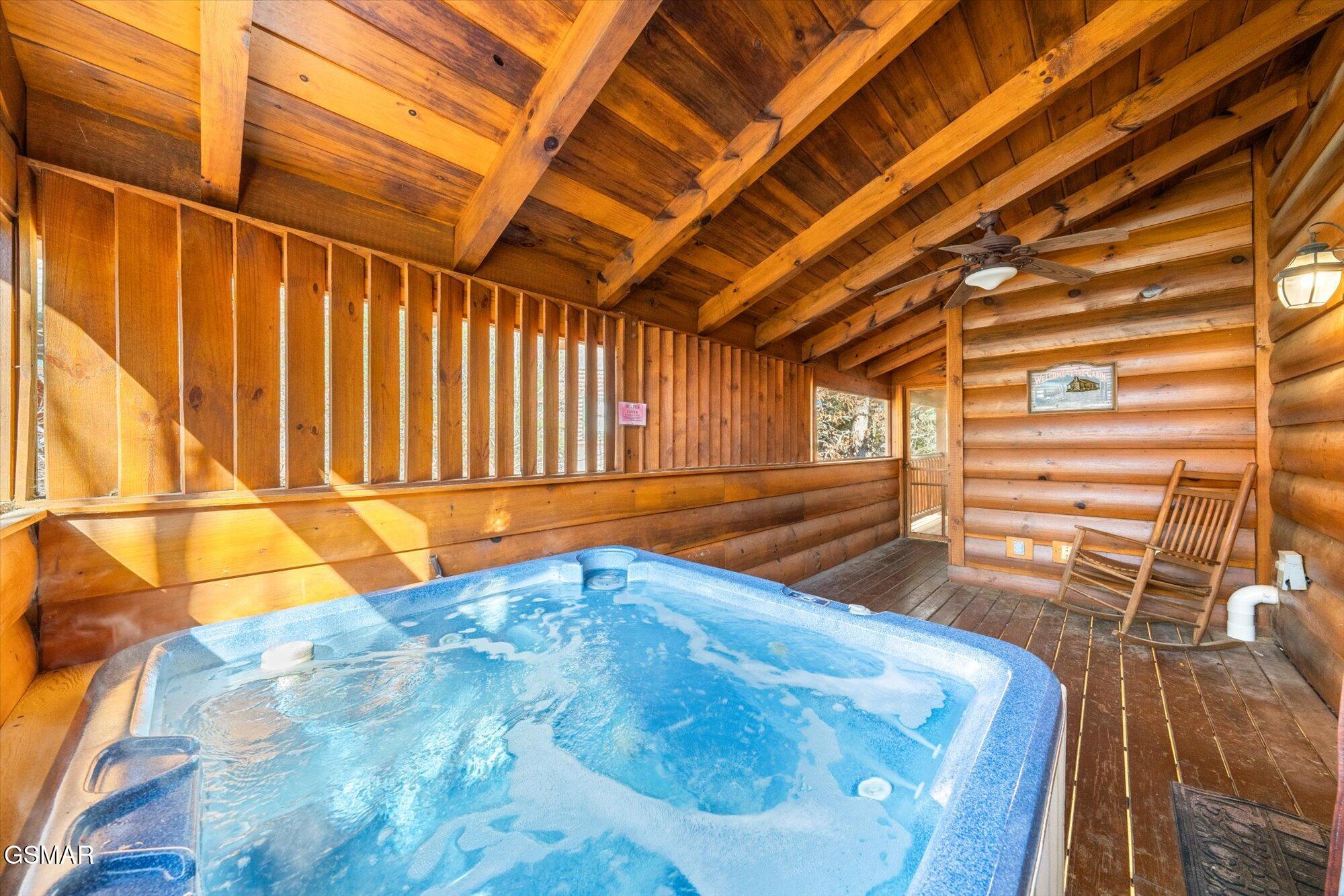 2801 Ridge Creek Cir