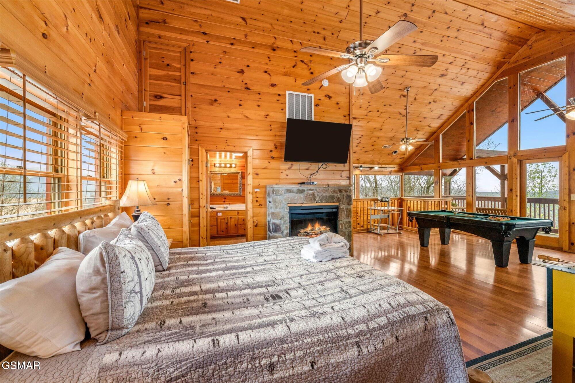 2212 Lone Eagle Drive