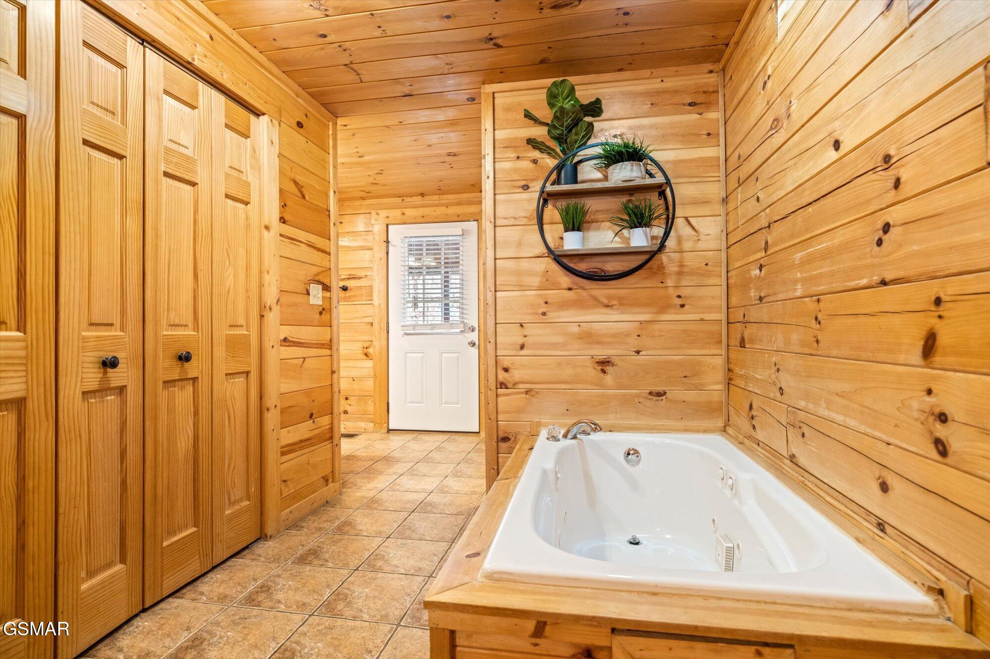 1250 Secona Way TN Way