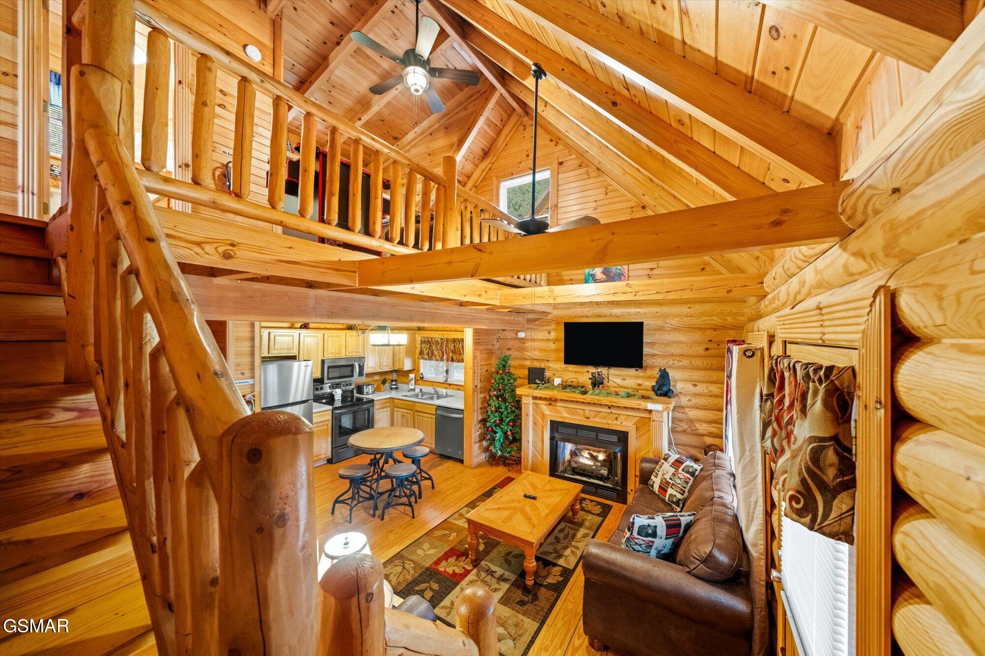 3143 Smoky Ridge Way