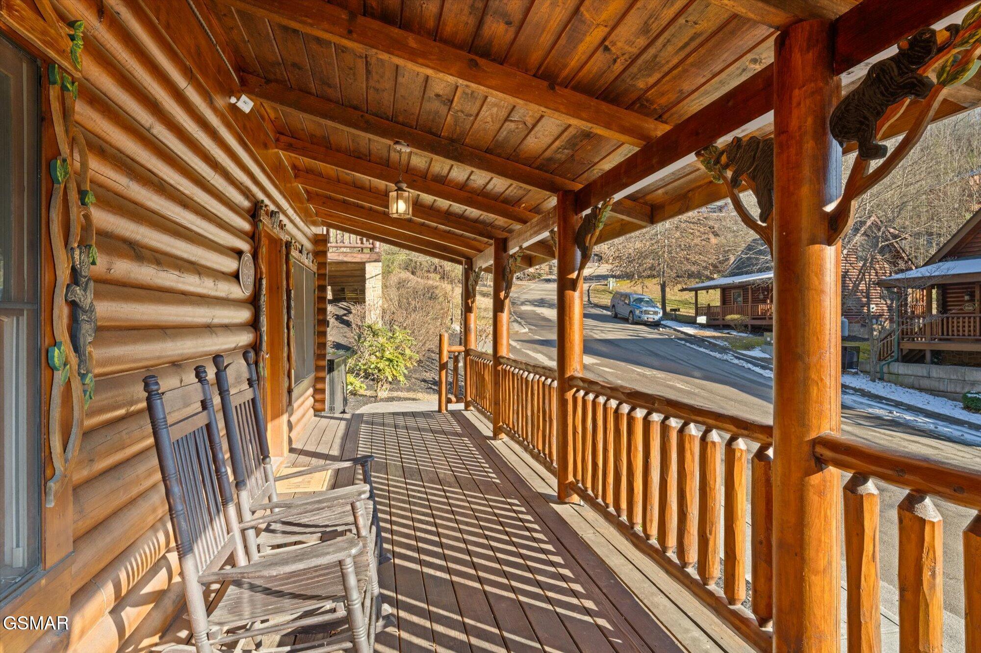 3143 Smoky Ridge Way